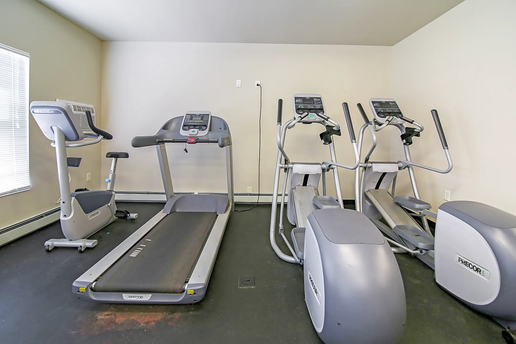 Falcon & Mallard Heights Apartments Dickinson, ND 58601