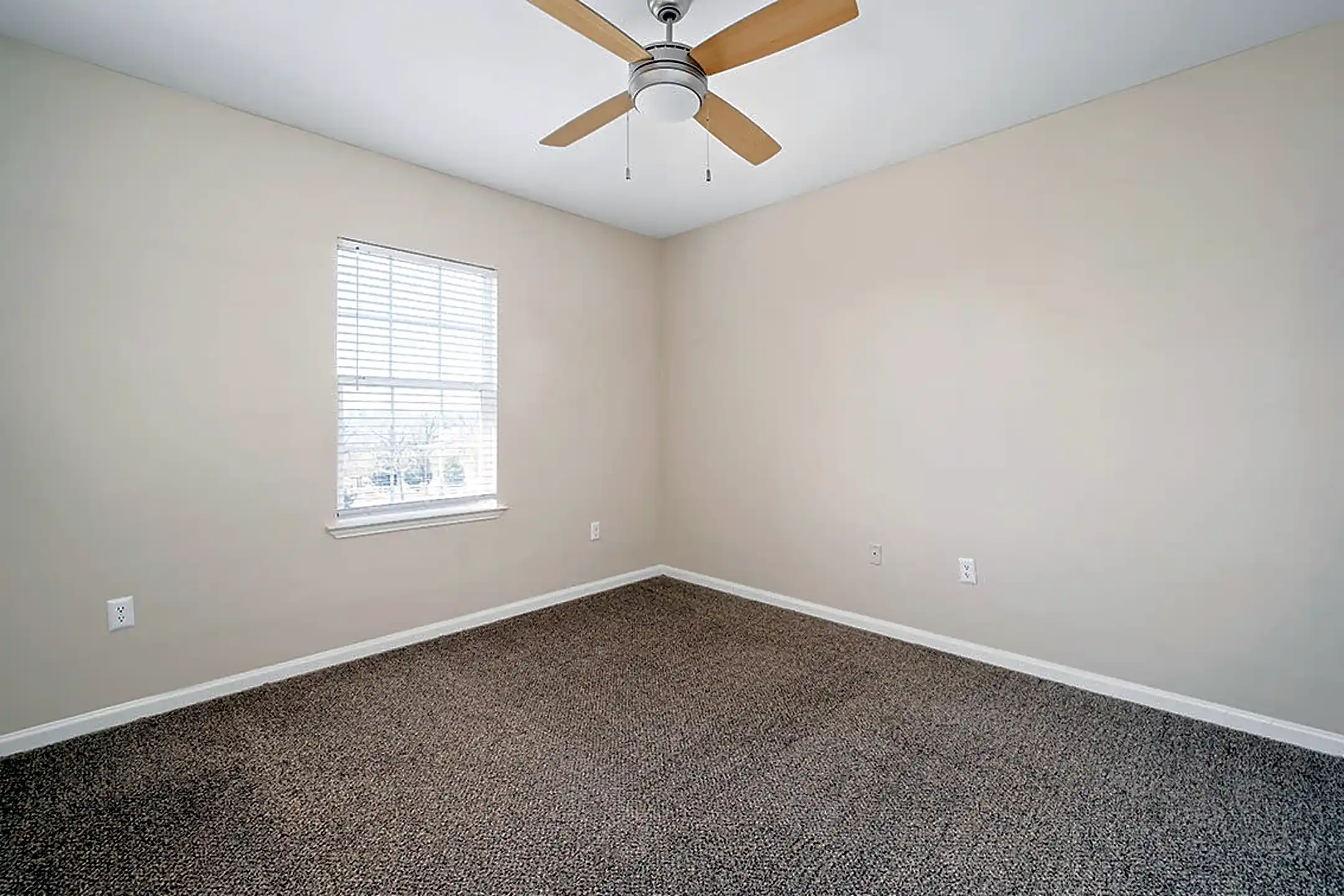 Houston Lake Apartment Community 2350 Houston Lake Rd Kathleen, GA