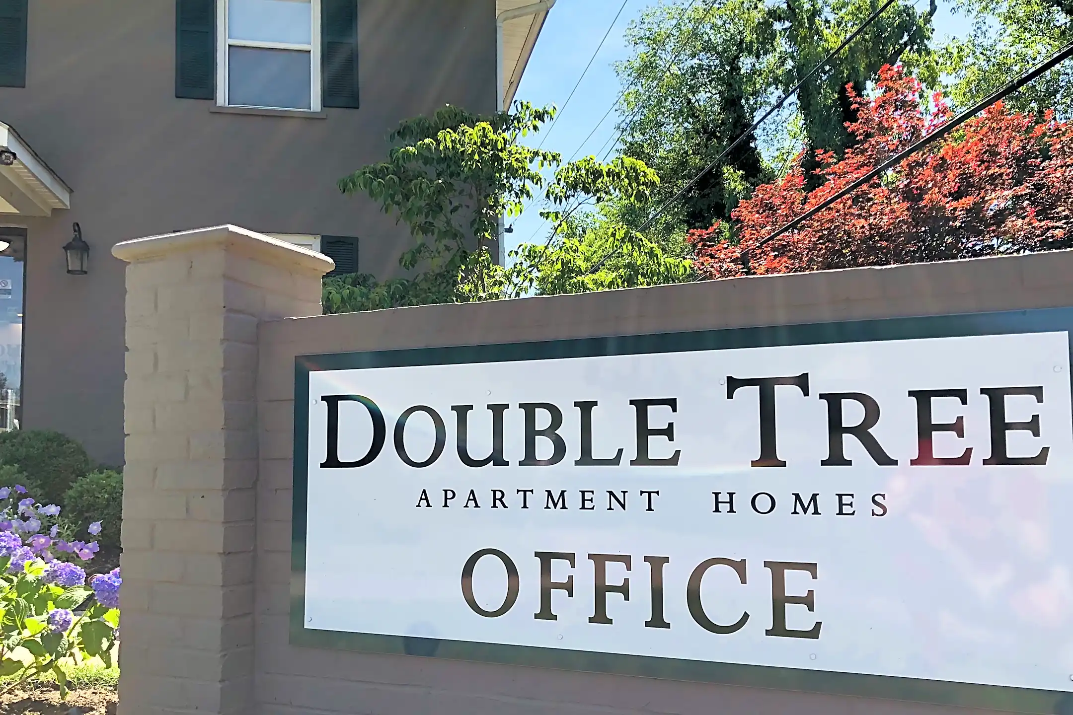 Leasing Office - Double Tree Apartments - Lexington, KY