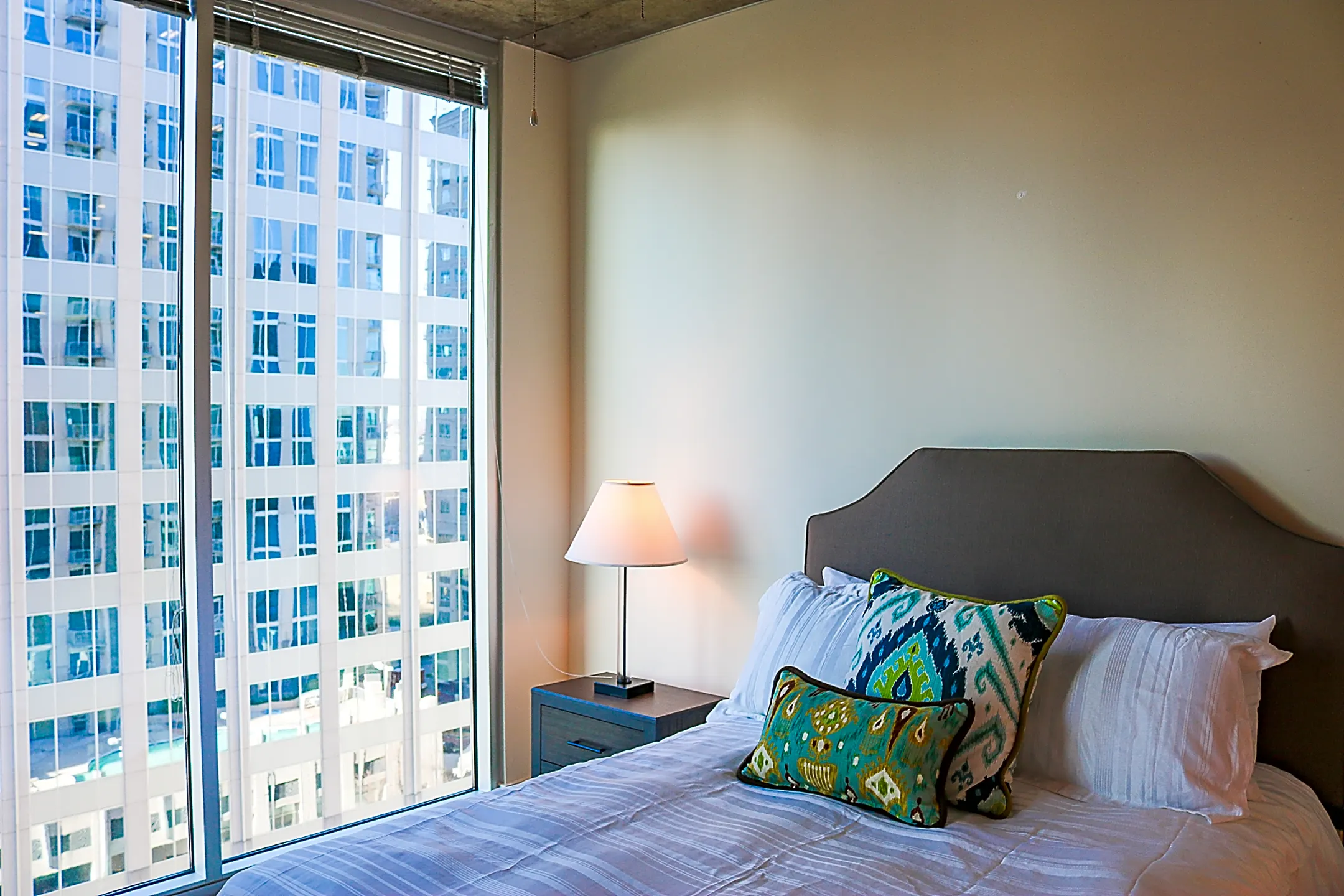 Catalyst Apartments 255 MLK Jr. Blvd. Charlotte, NC Apartments for