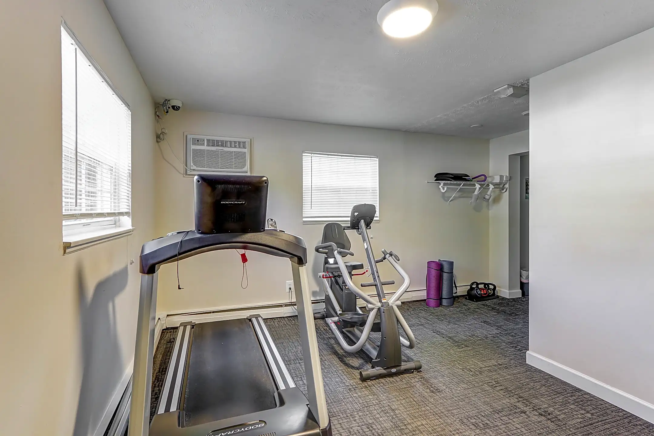 Eastwood Arms Apartments Niles, OH 44446