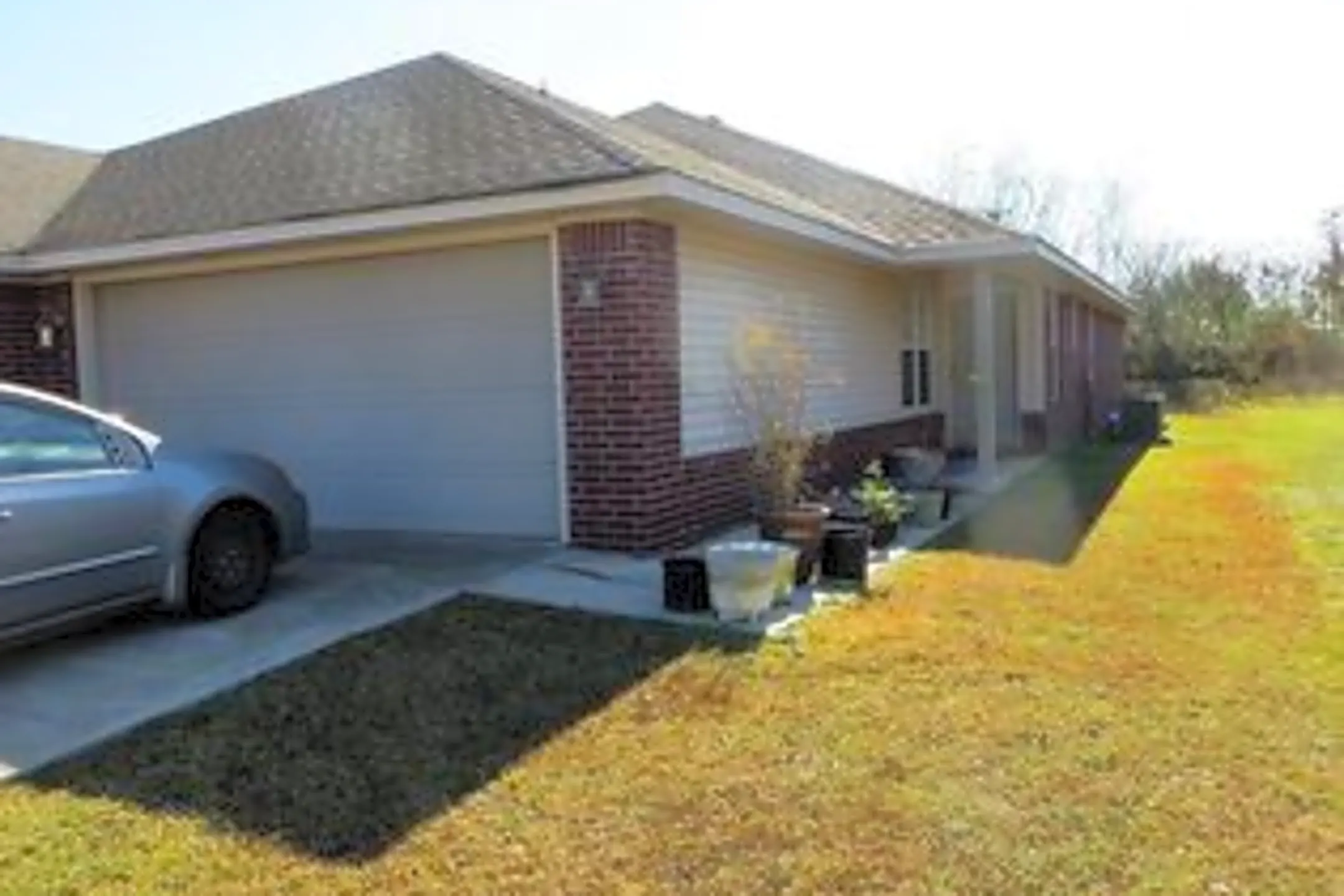 2021 Plum Creek Ln Townhomes Alma, AR 72921