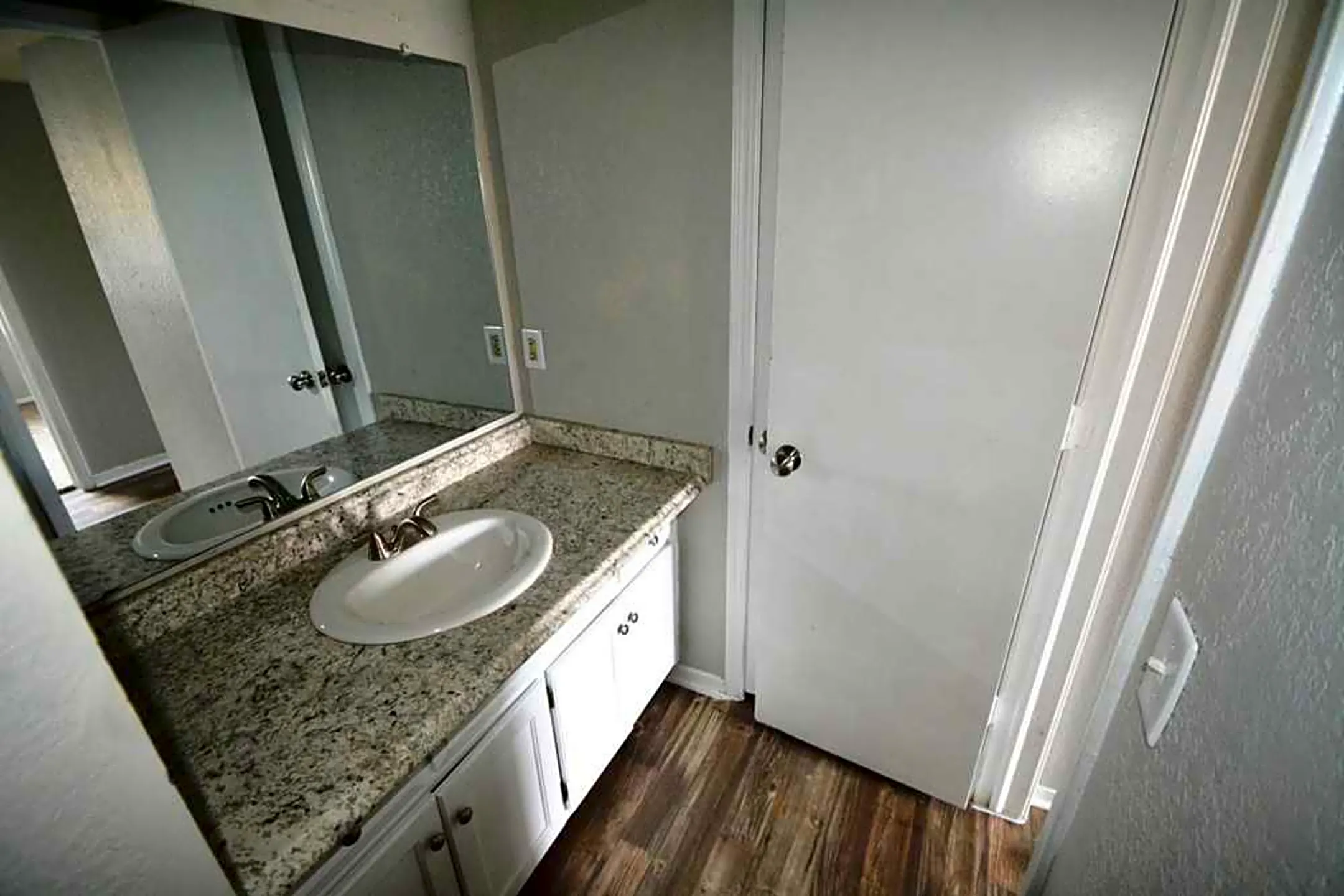 Bathroom - Cedar Craft - Broken Arrow, OK