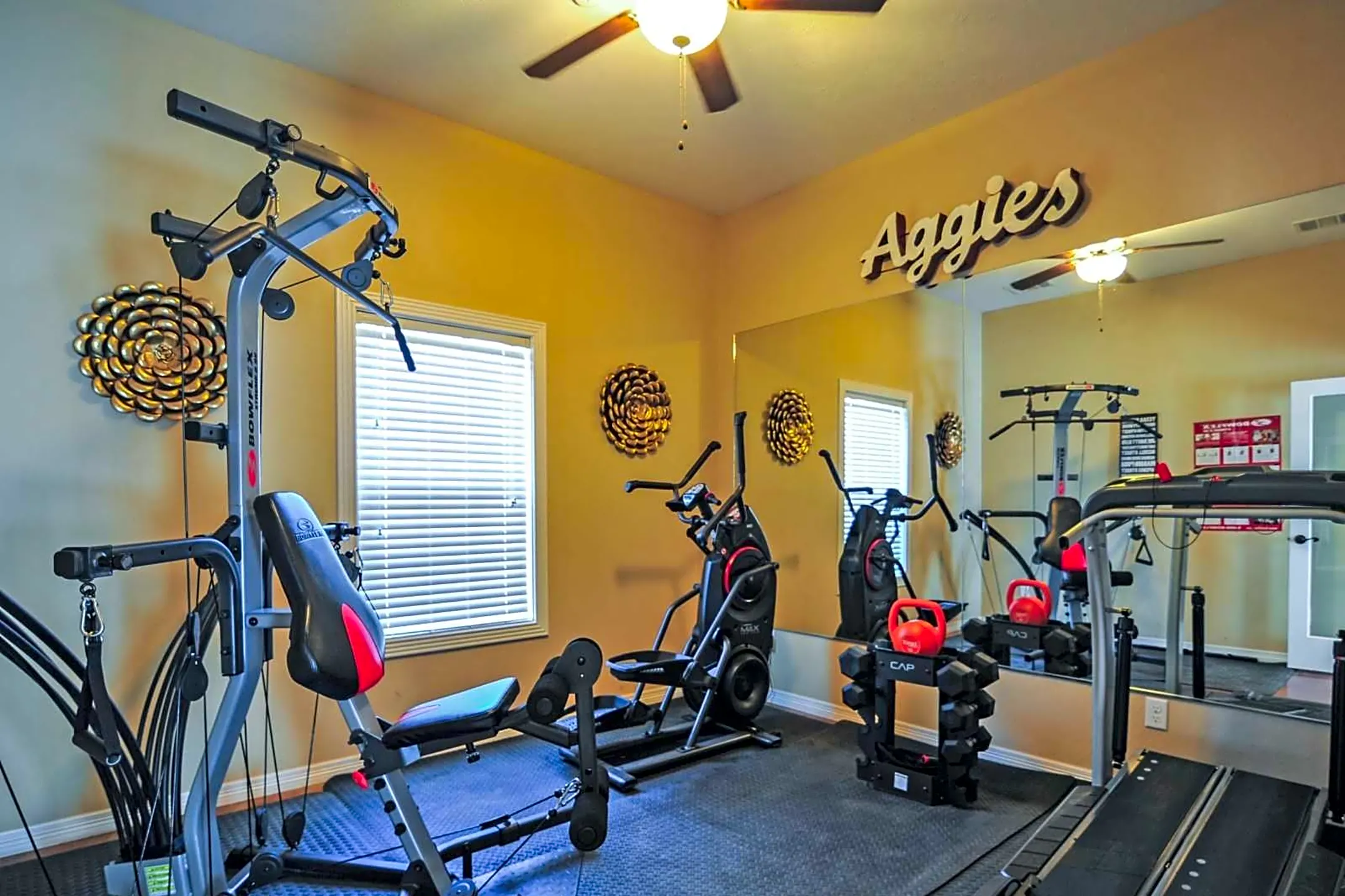 Fitness Weight Room - Copper Creek Condos - College Station, TX