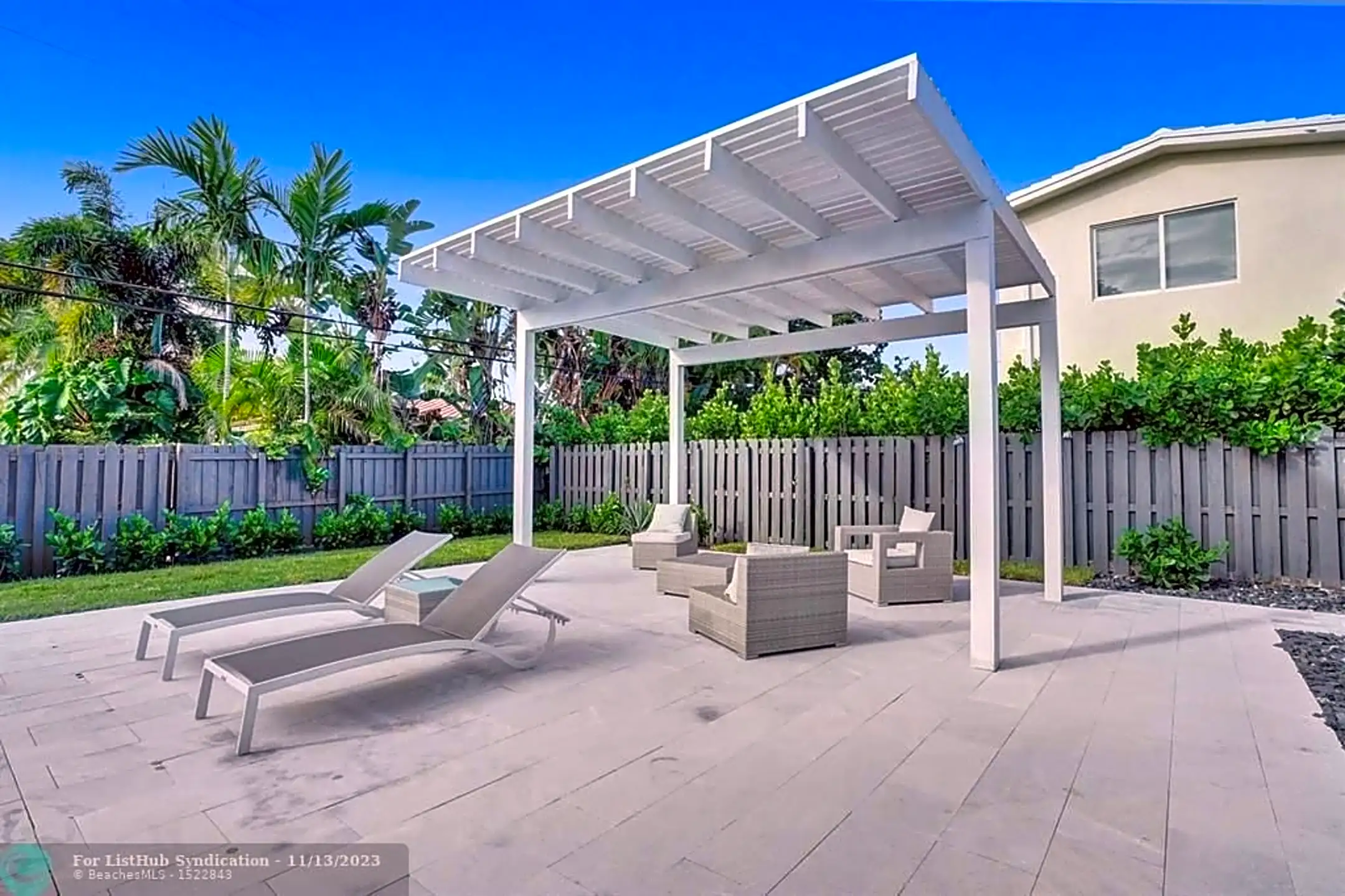Patio / Deck - 2632 NE 29th Ct - Fort Lauderdale, FL