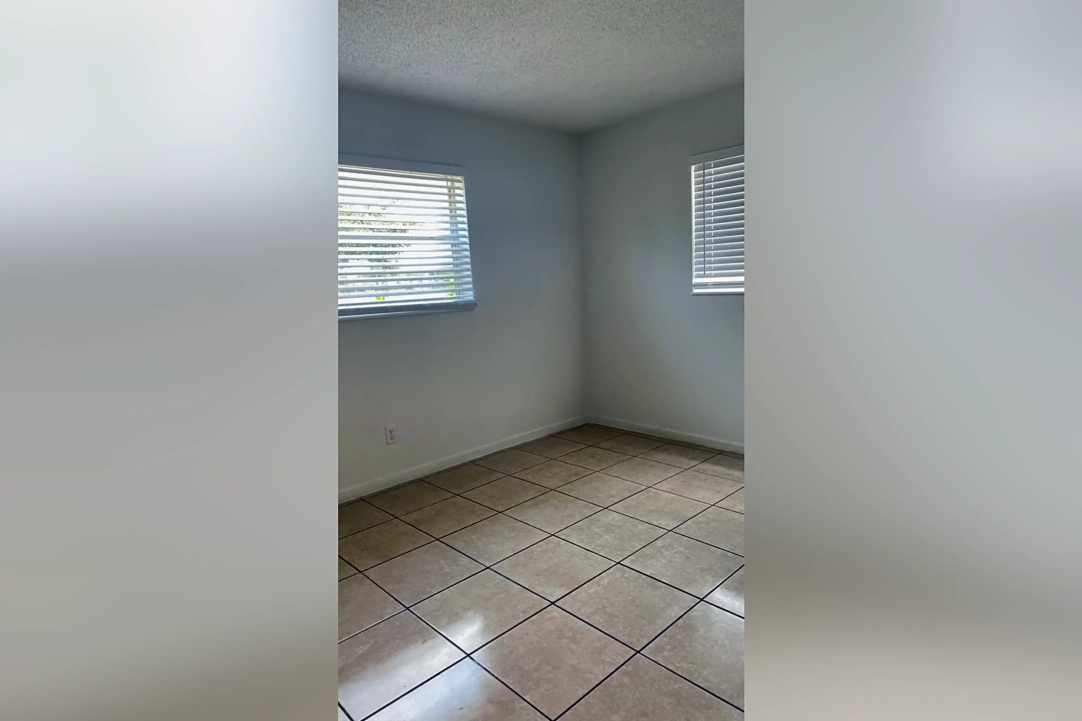 5875 SW 41st St Houses - Davie, FL 33314