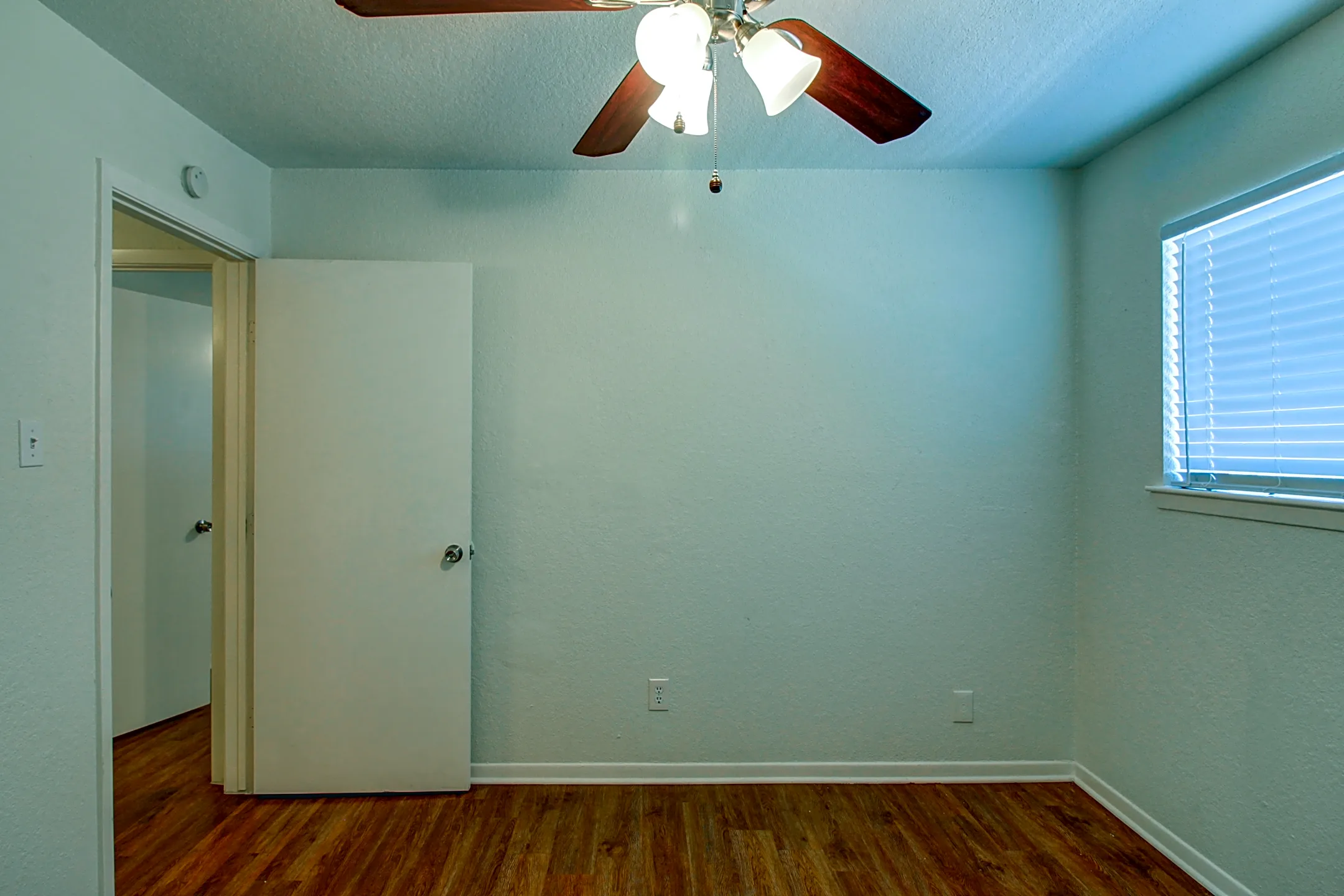 Bayou Drive Apartments 601 E Coombs St Alvin, TX Apartments for