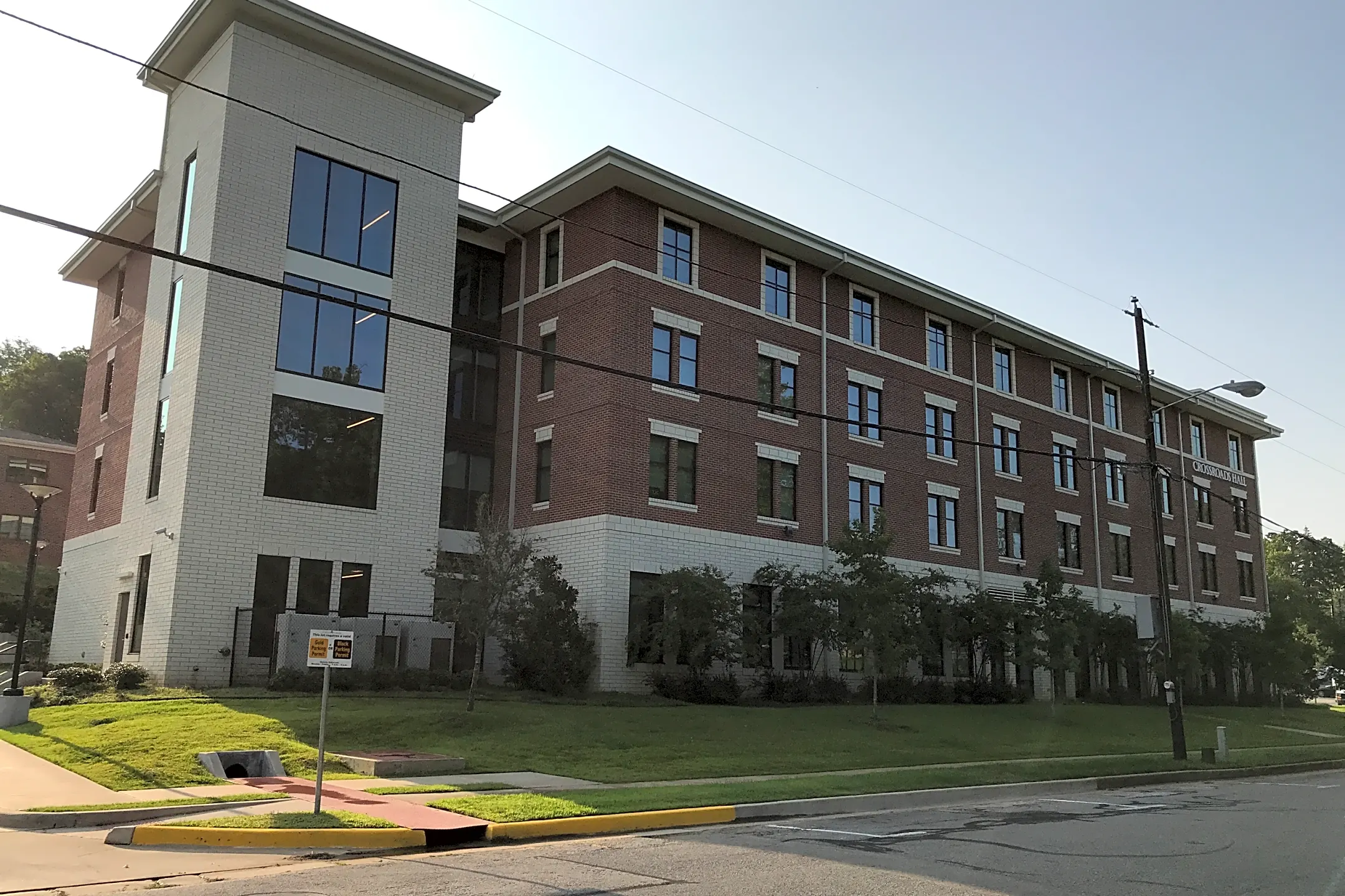 Crossroads Hall - 1250 Magnolia Dr | Tyler, TX Apartments for Rent | Rent.