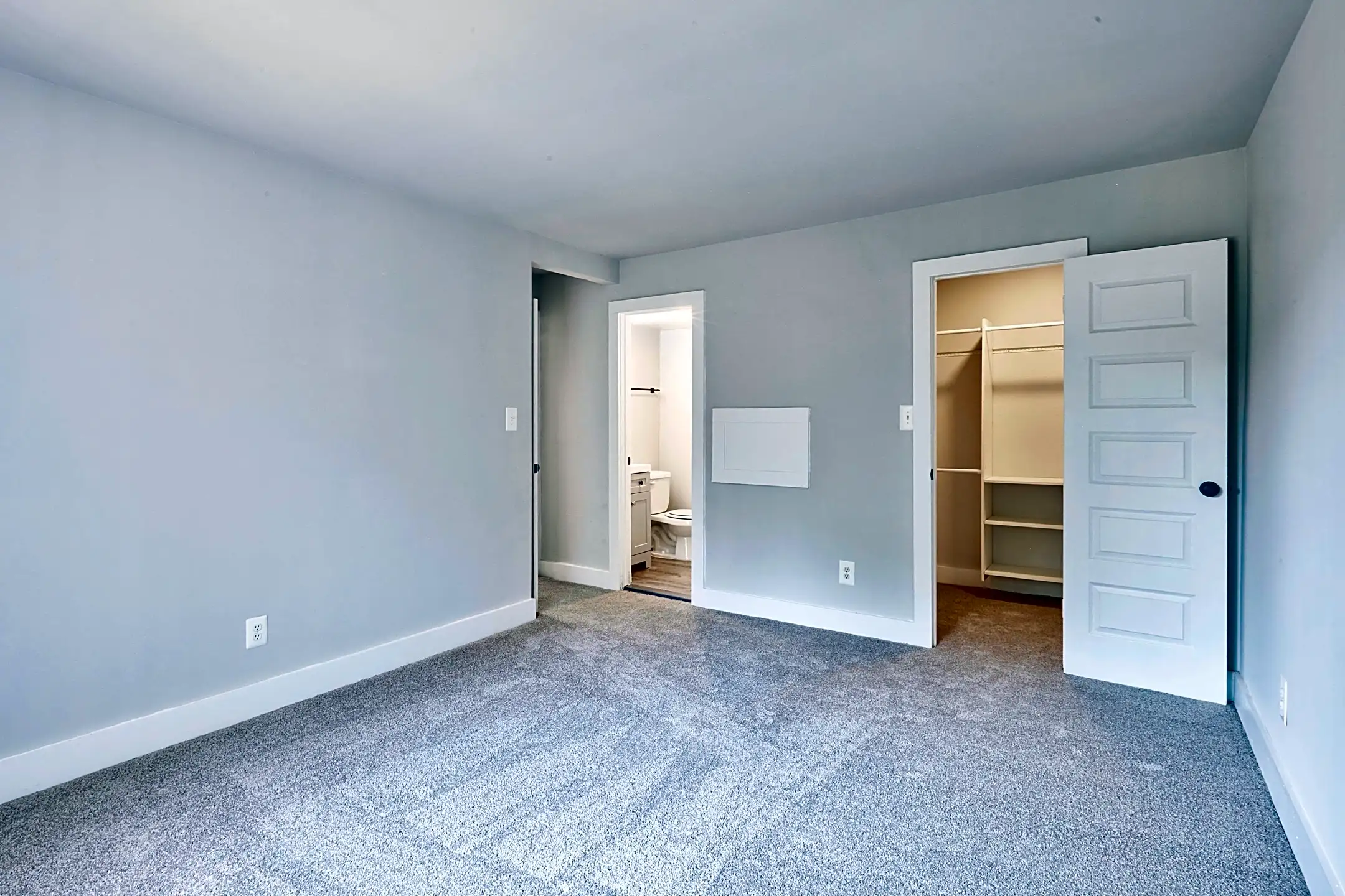 Woodvale Apartments 13831 Castle Blvd Silver Spring, MD Apartments