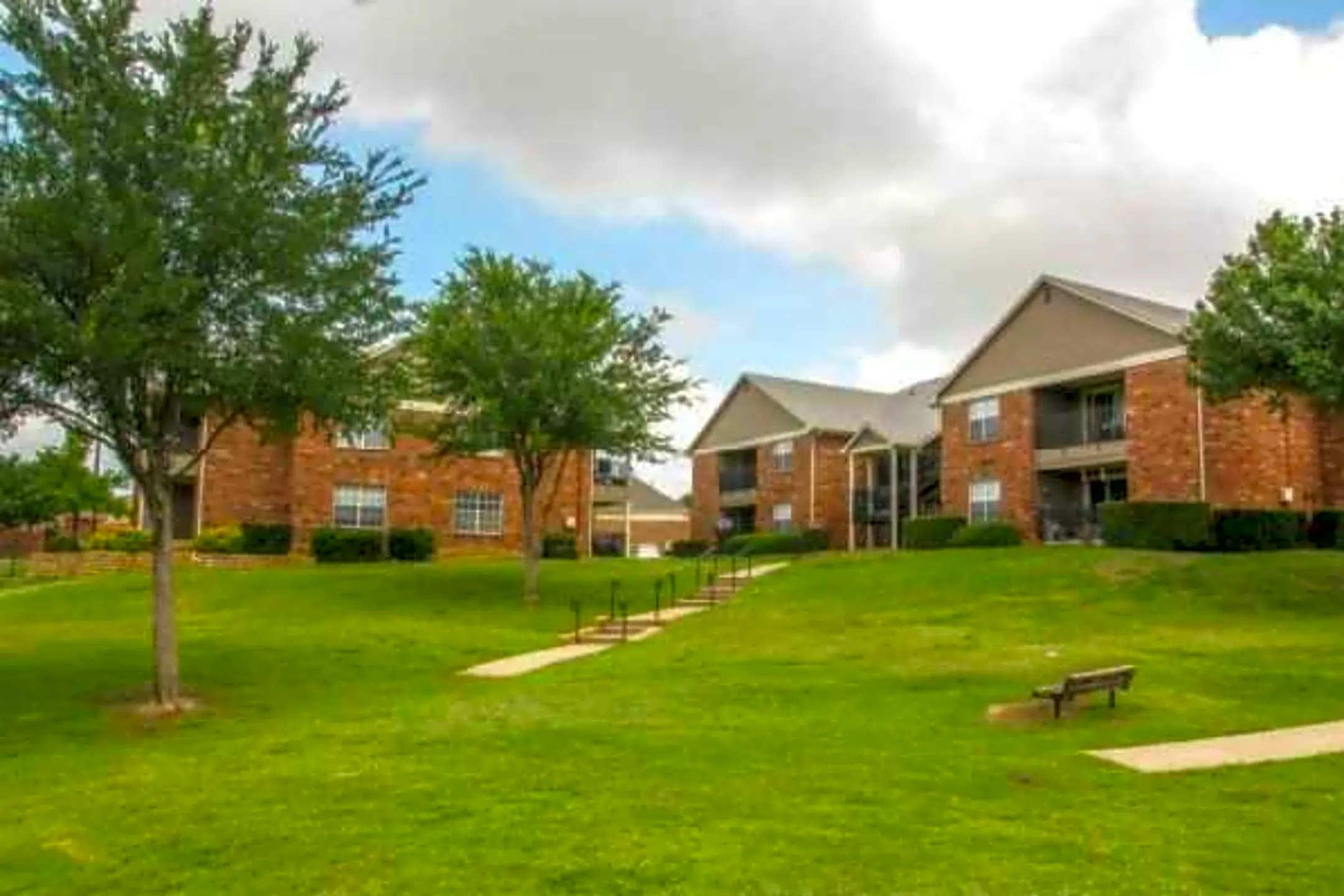 Hebron Trails Apartments Carrollton Tx