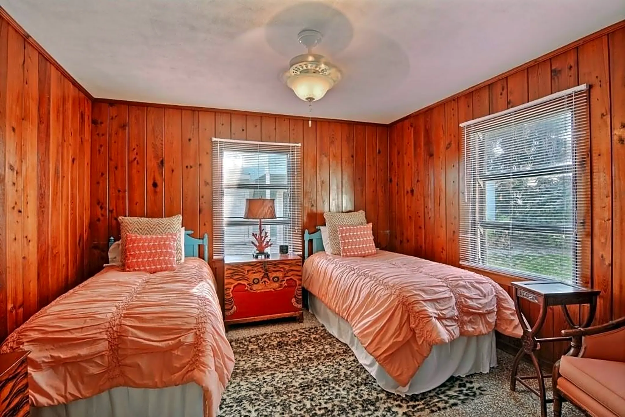 Bedroom - 926 E Causeway Blvd - Vero Beach, FL