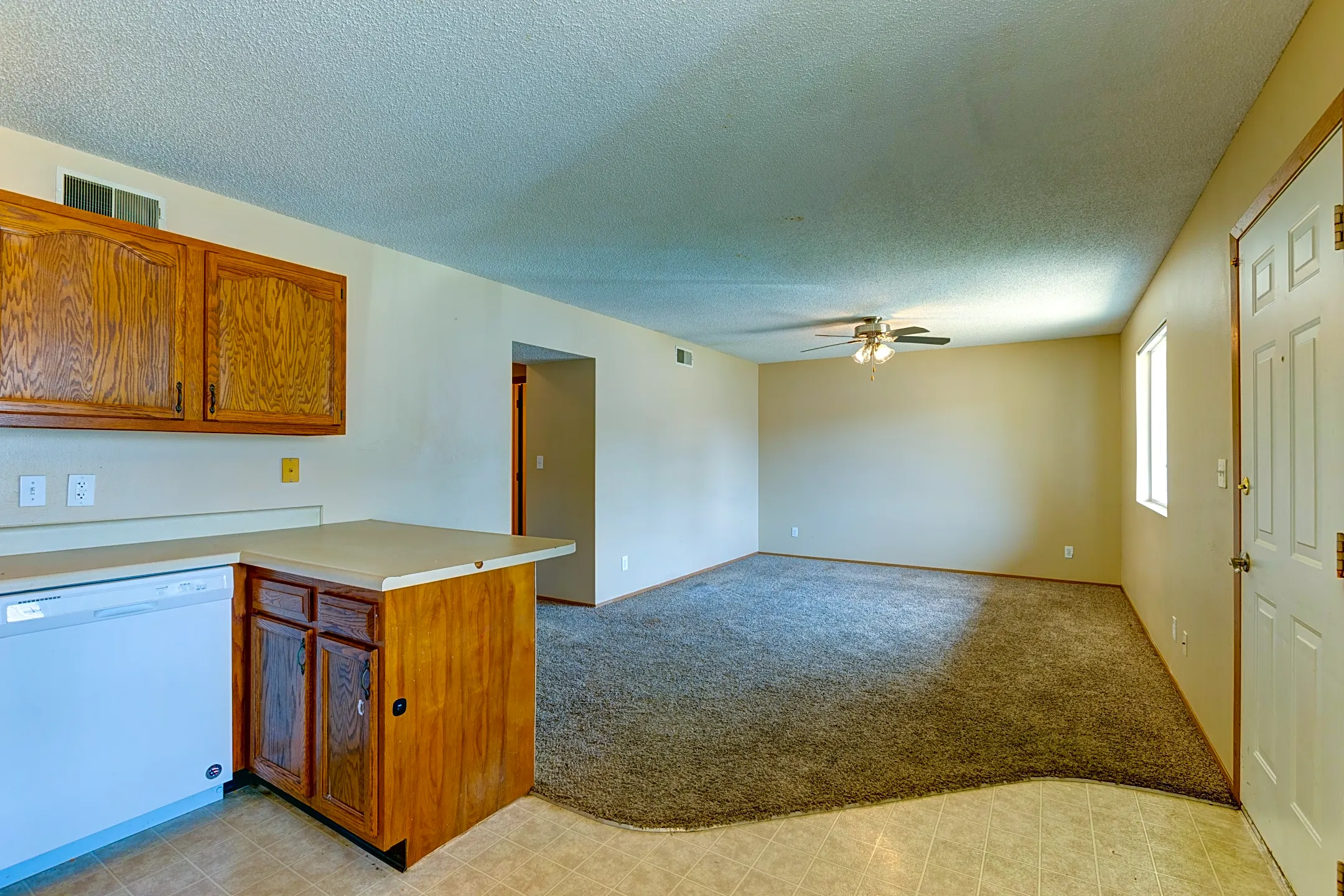Living Room - Bennett Grand Woods - West Des Moines, IA