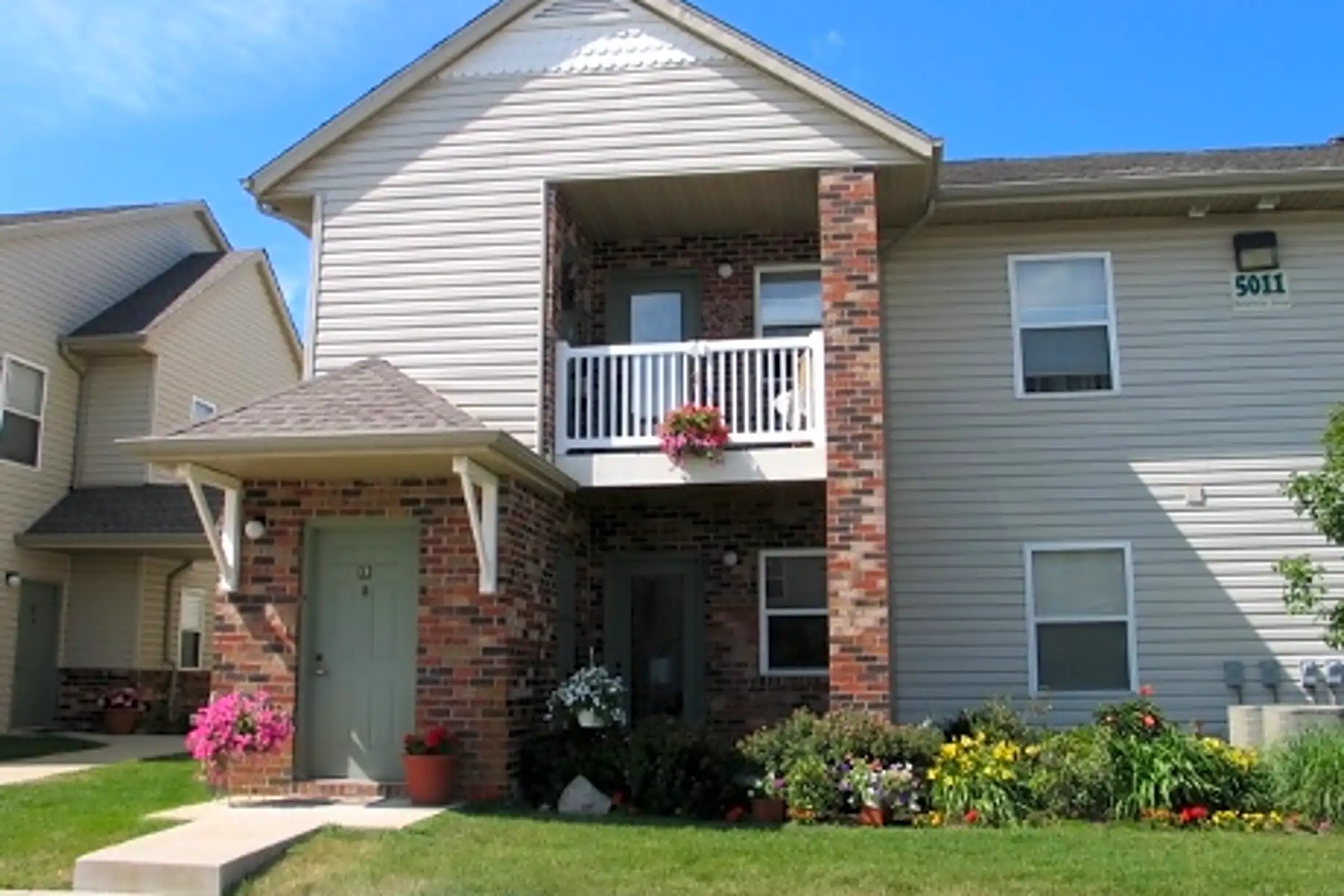 Arbors at Honey Creek 200 W Wheeler Ave Terre Haute, IN Apartments