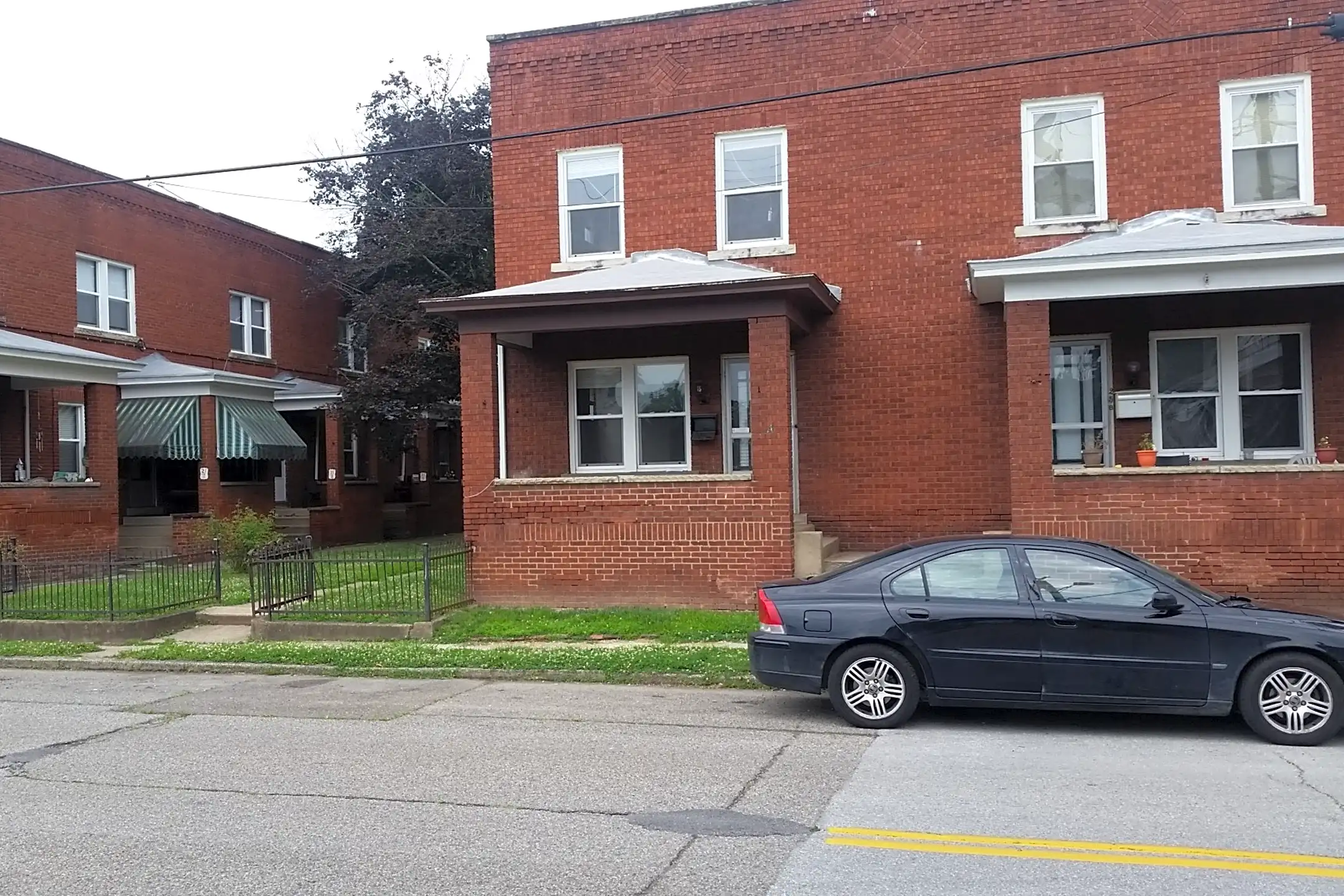 25 Delaware Ave Townhomes Charleston, WV 25302