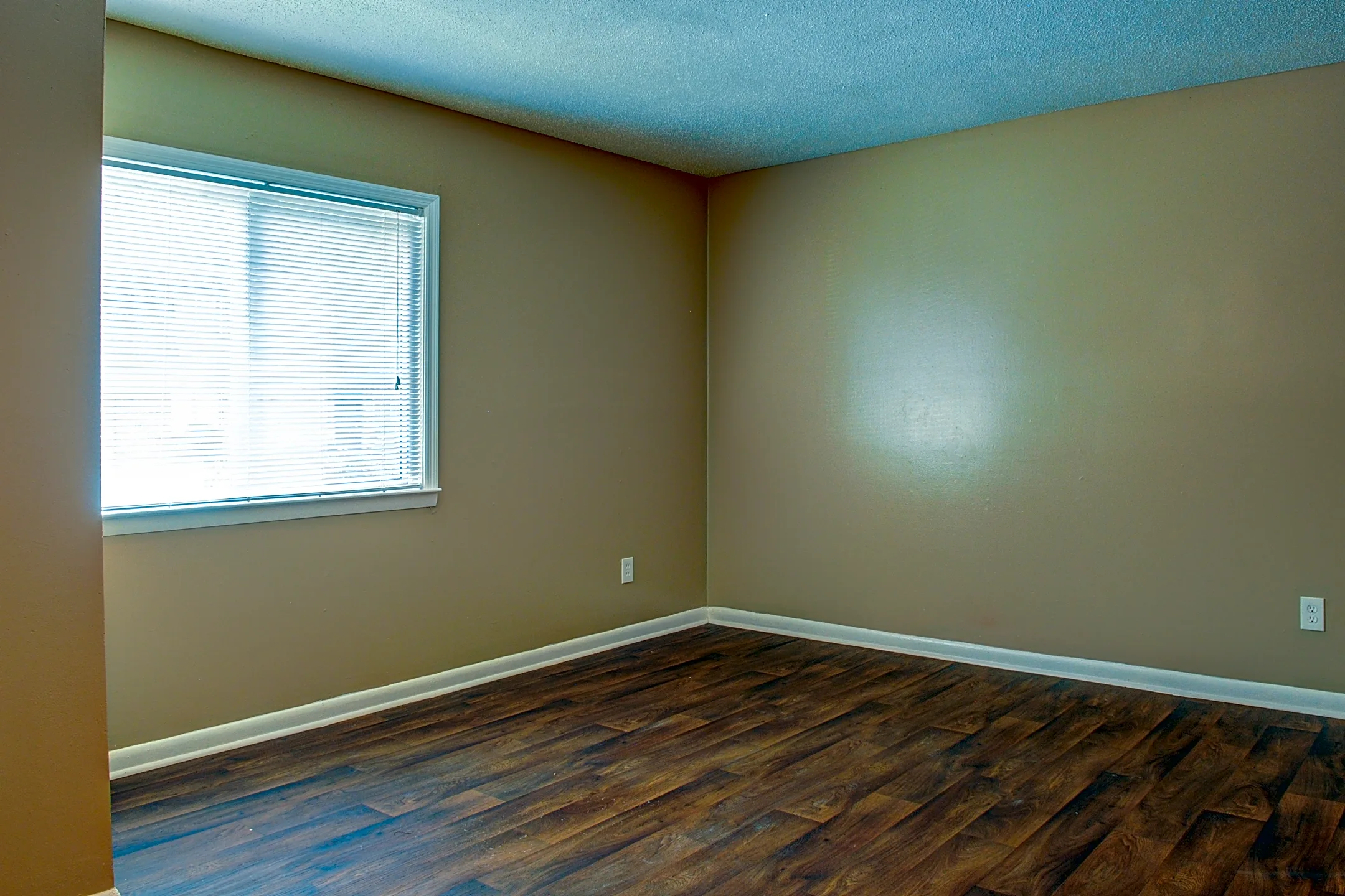 Manor Townhomes Decatur, AL 35603