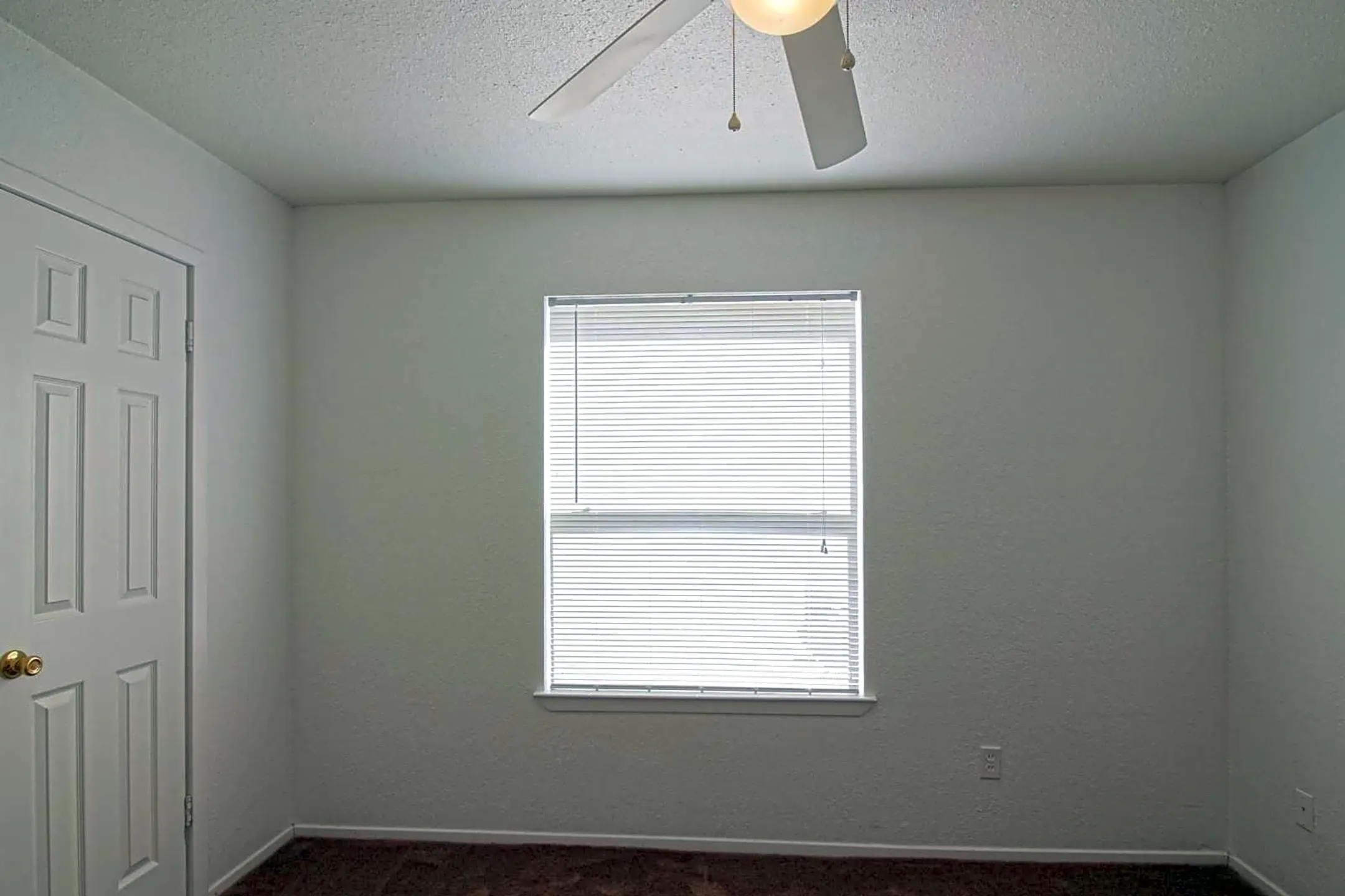Bedroom - Broadmoor Apartments - Bryan, TX
