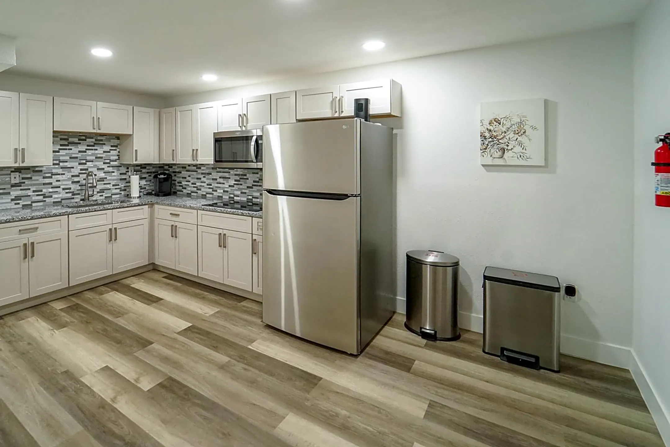 Kitchen - Room For Rent - Orlando, FL