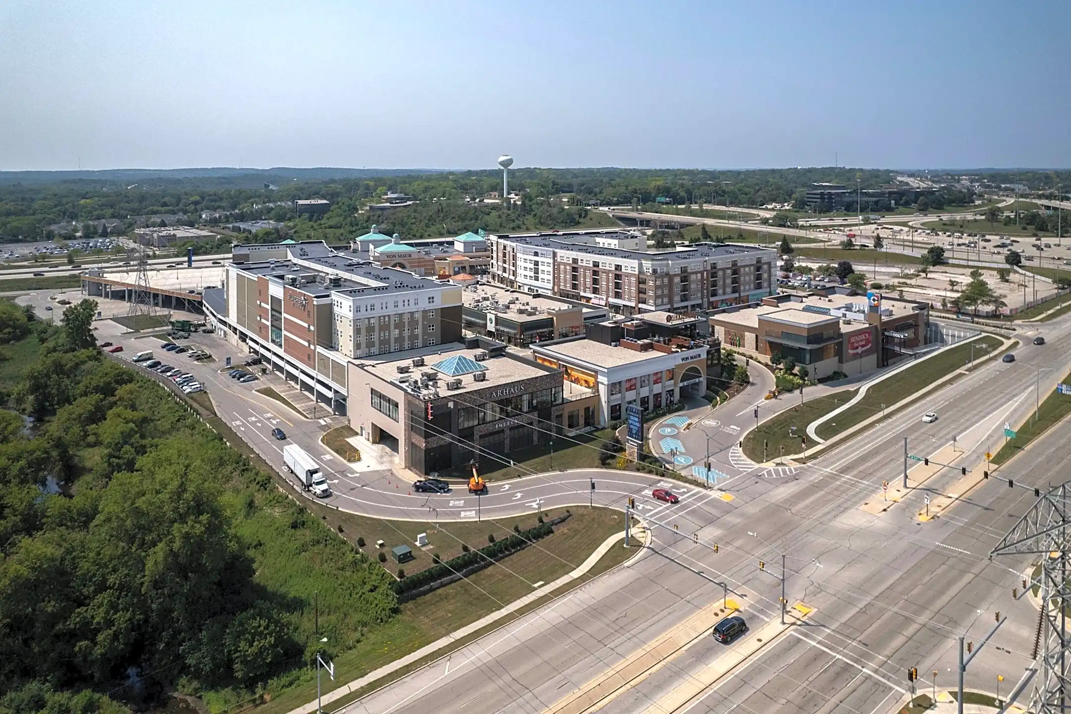 The Corners of Brookfield Apartments 260 North Lord Street