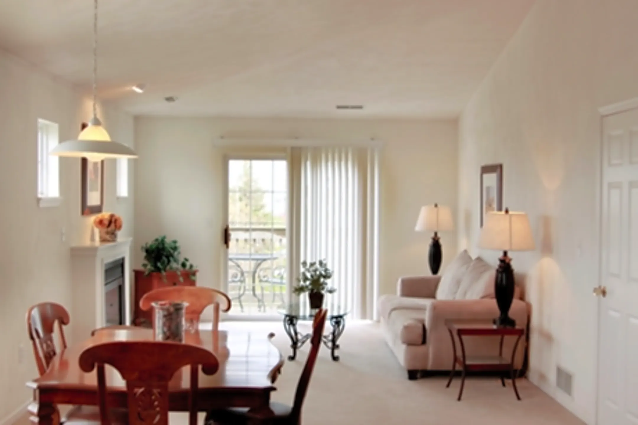 The Gardens on Prairie Rose 4711 Prairie Rose Dr Roscoe, IL