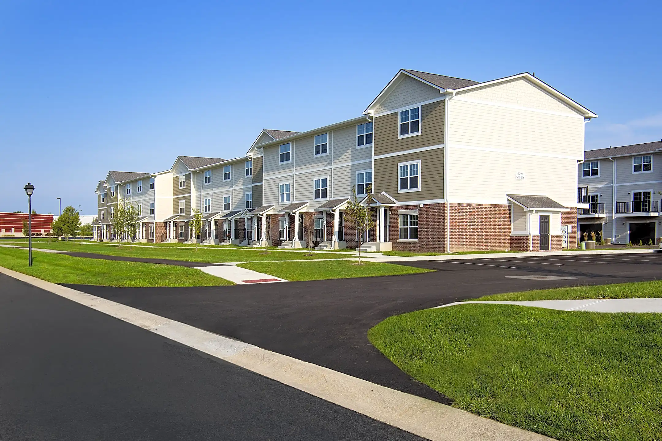 Stone Ridge Apartments & Townhomes at the Ridge Indianapolis, IN 46241