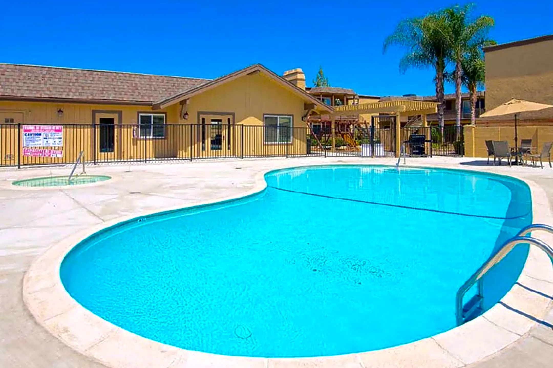 Sage View Apartments 1920 E Grand Ave Escondido, CA Apartments for