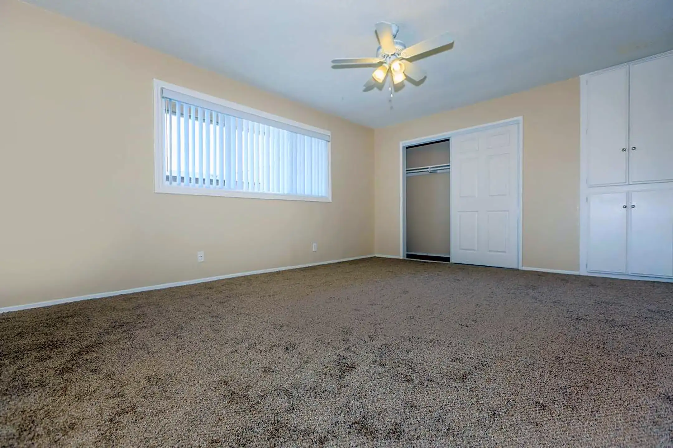 Mona Lisa Apartments 5132 San Gabriel Pl Pico Rivera, CA Apartments