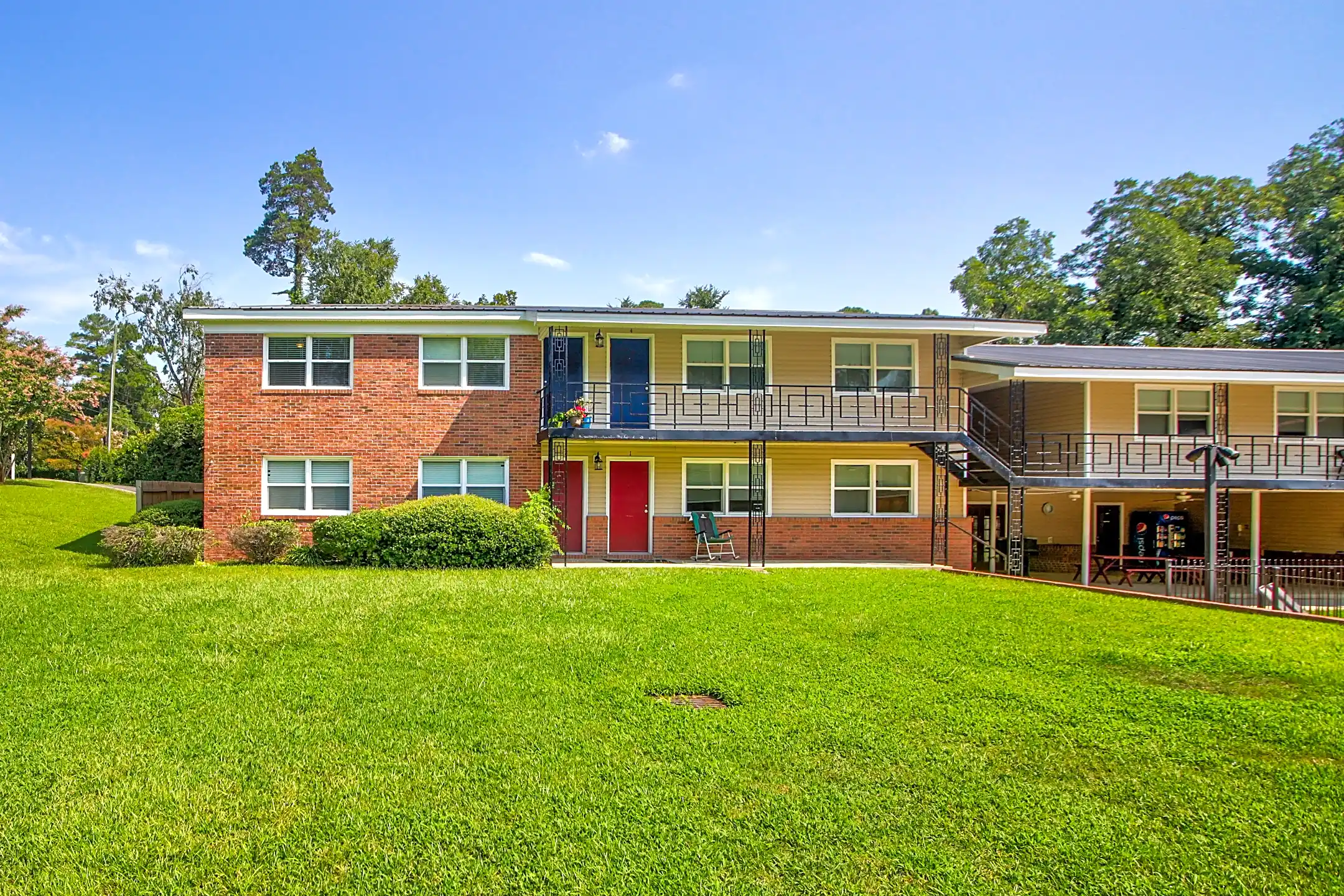 Oakridge Place Apartments 412 Oakridge Ave Fayetteville, NC