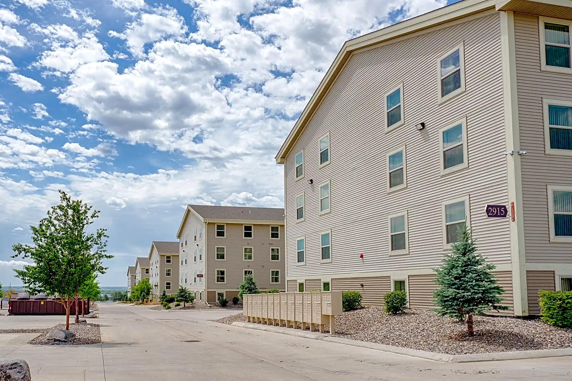 Rockridge Apartments 2915 26th St W Williston, ND Apartments for