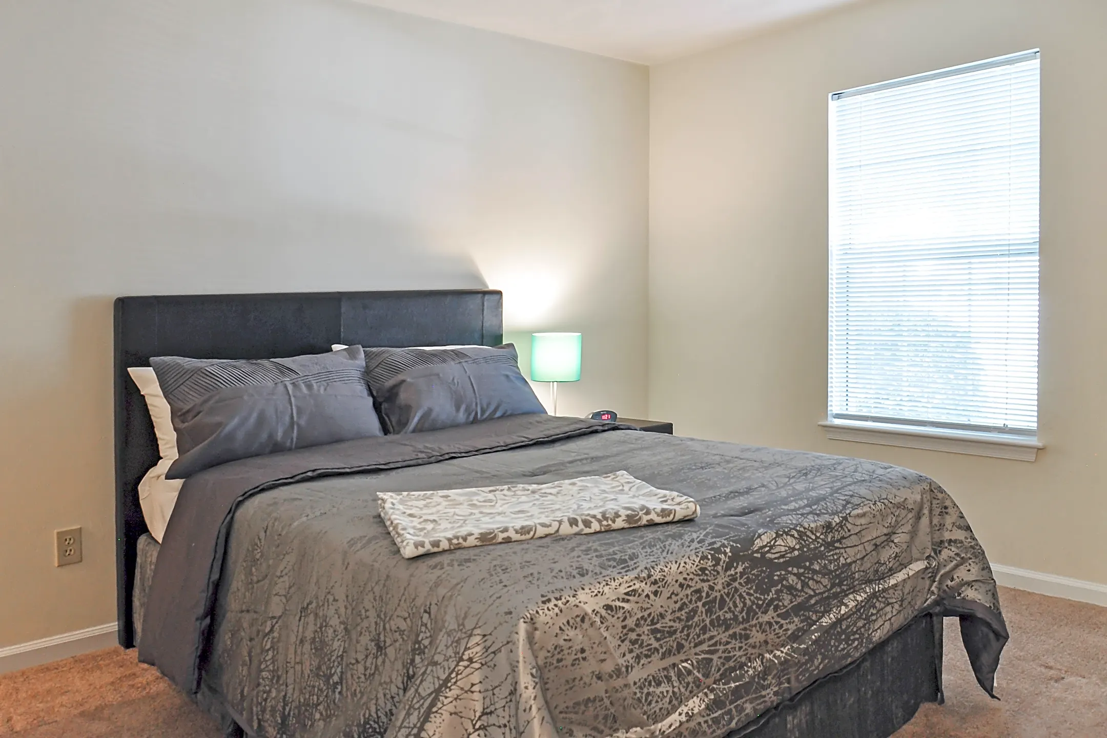 Amhurst III Apartments 524 Aylesbury Dr Virginia Beach, VA