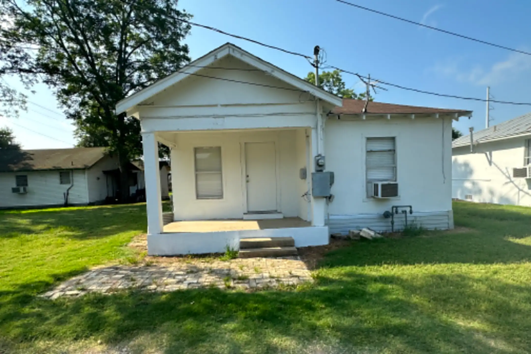 511 St John St 511 St John St unit B Gonzales, TX Houses for Rent