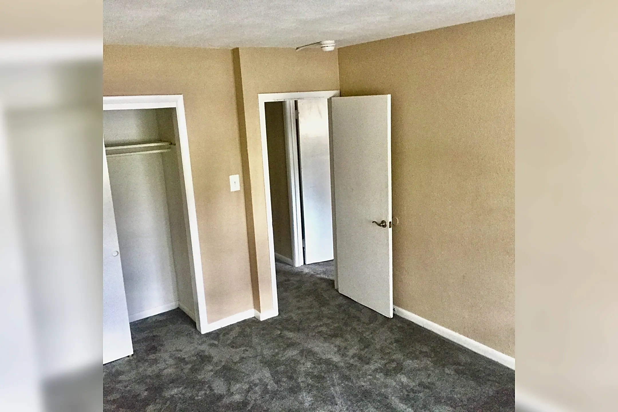 Cameo Court 400 S Chester Pike Glenolden, PA Apartments for Rent