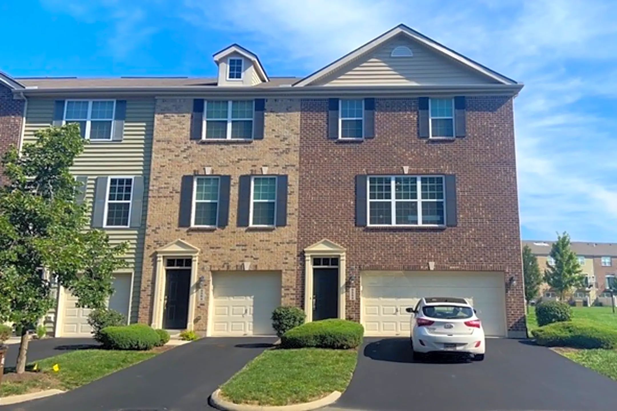 Building - 9582 Tahoe Dr - Dayton, OH
