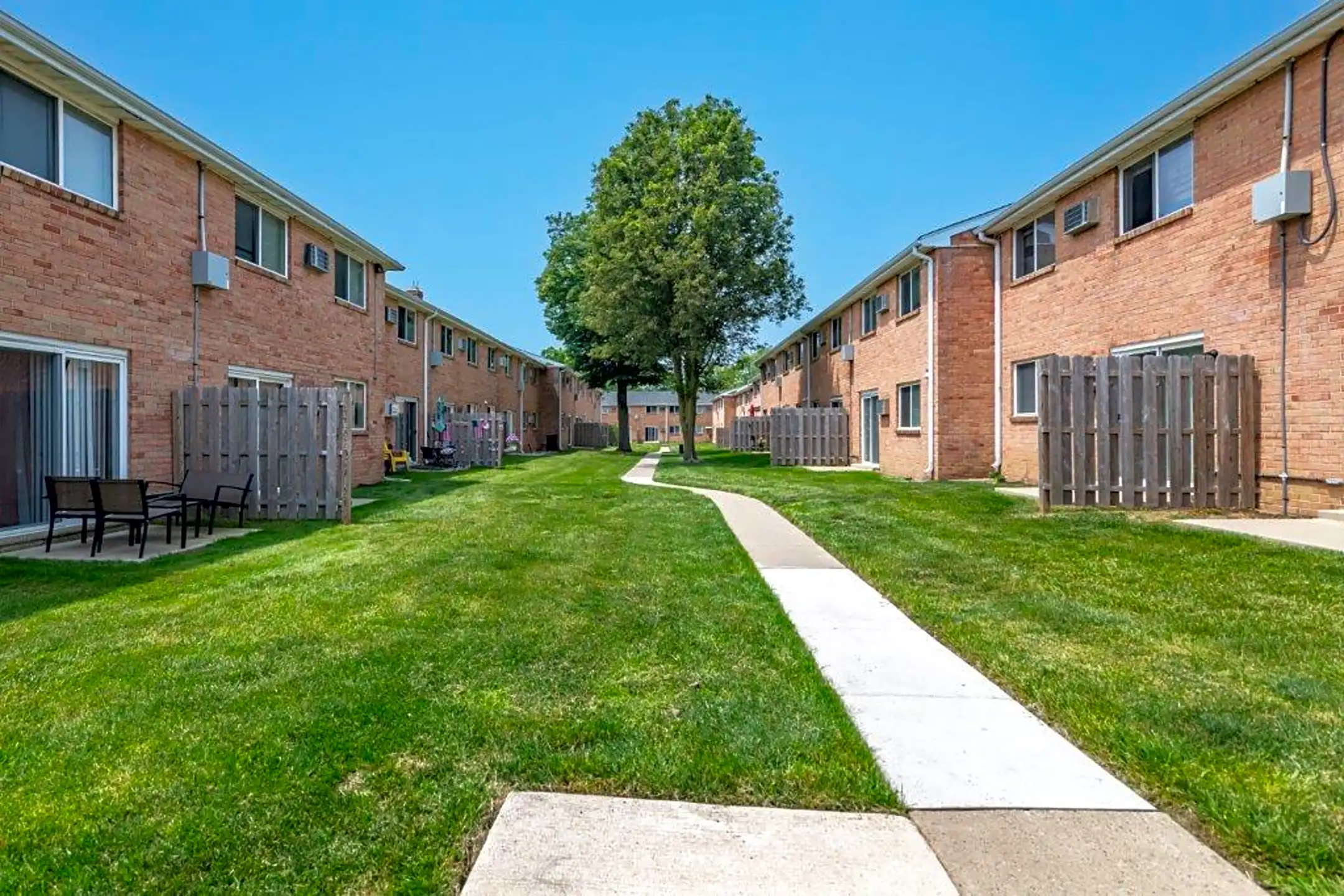 Warwick Terrace Apartment Homes 413 N Warwick Rd Somerdale, NJ