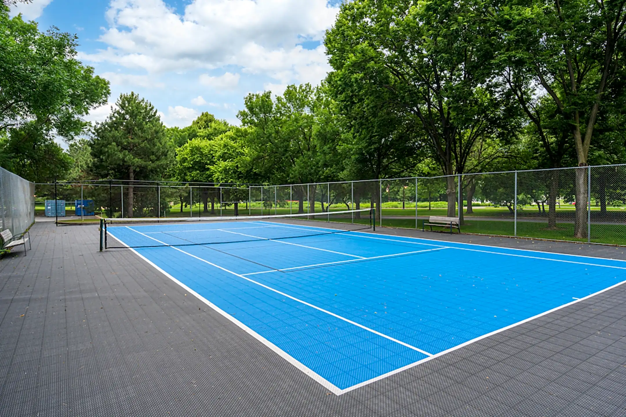 York Plaza Apartments 7230 York Ave S Edina, MN Apartments for Rent