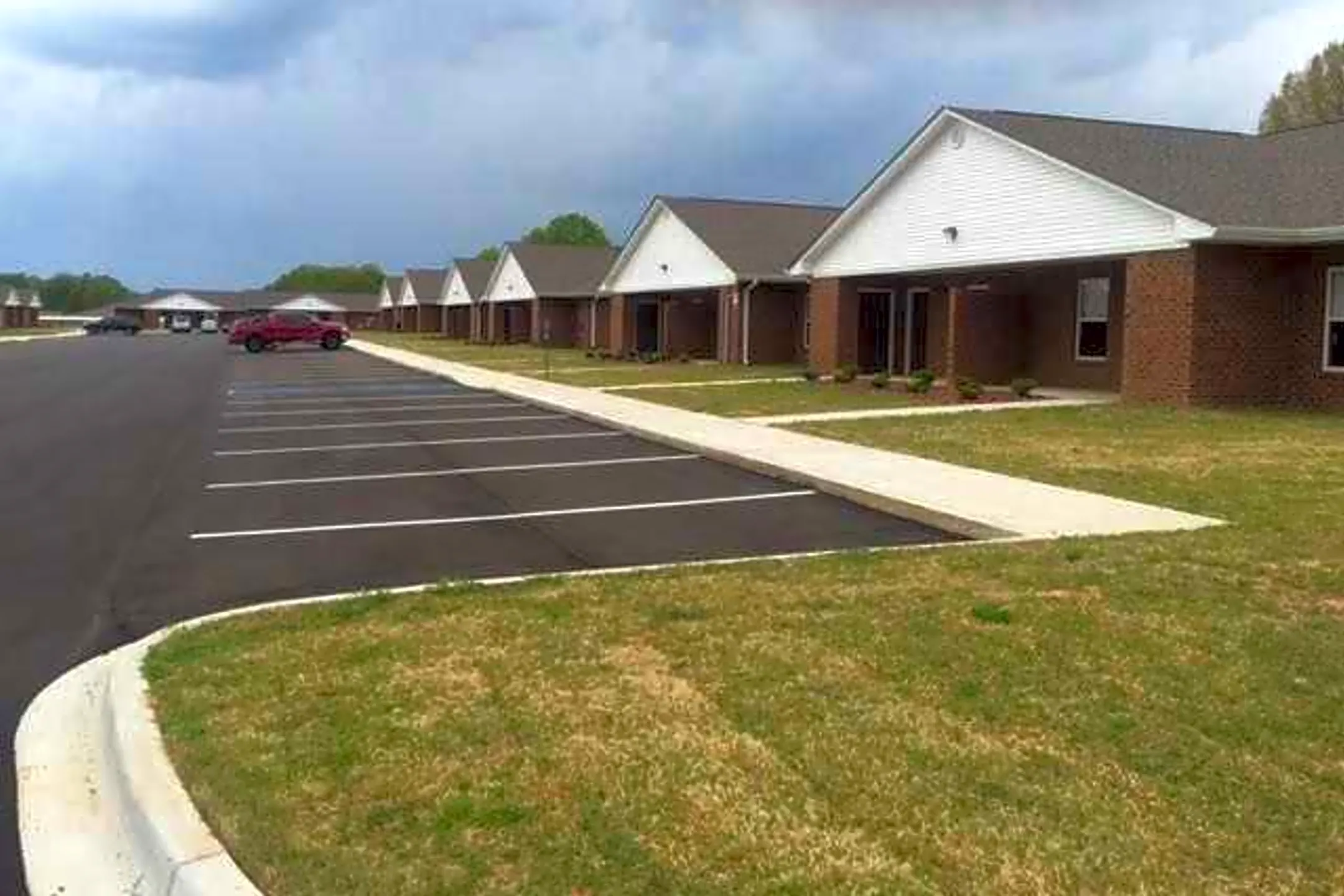 Breckenridge Apartments 107 Harrison Dr Tuscumbia, AL Apartments