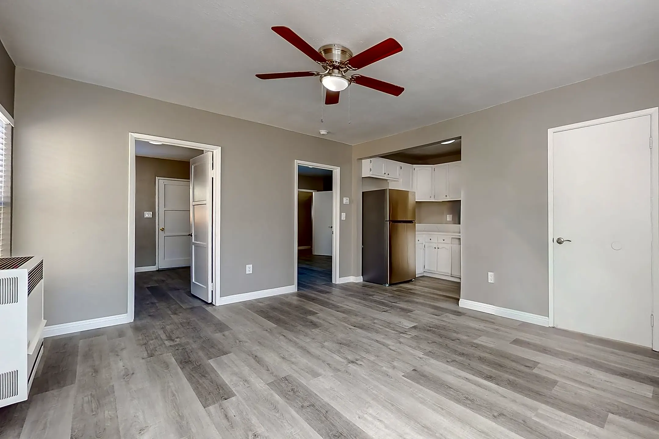 1000 N Sloan Ave 1000 N Sloan Ave unit 1004A Compton, CA Houses