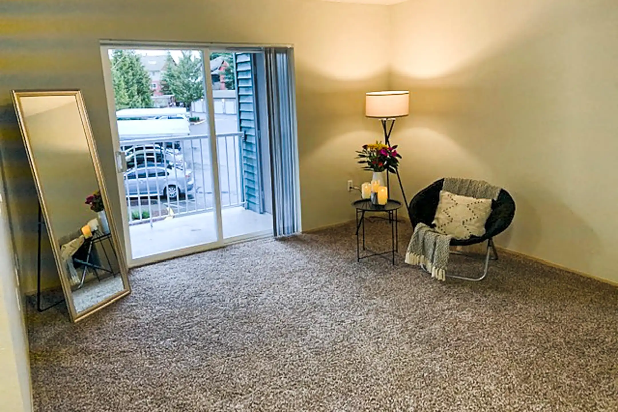 Mill Pointe Apartments Everett, WA 98208