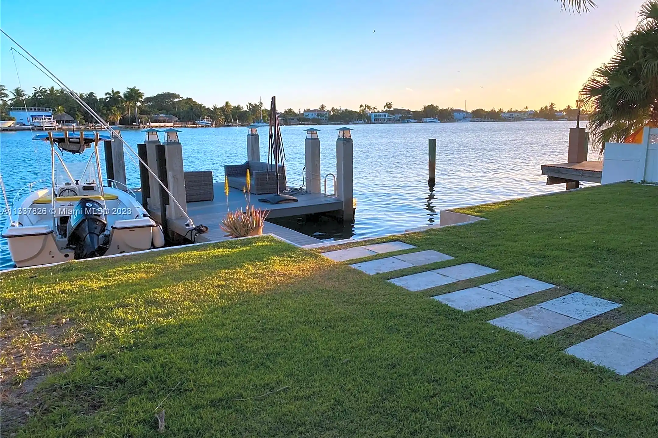 1028 88th St - Surfside, FL