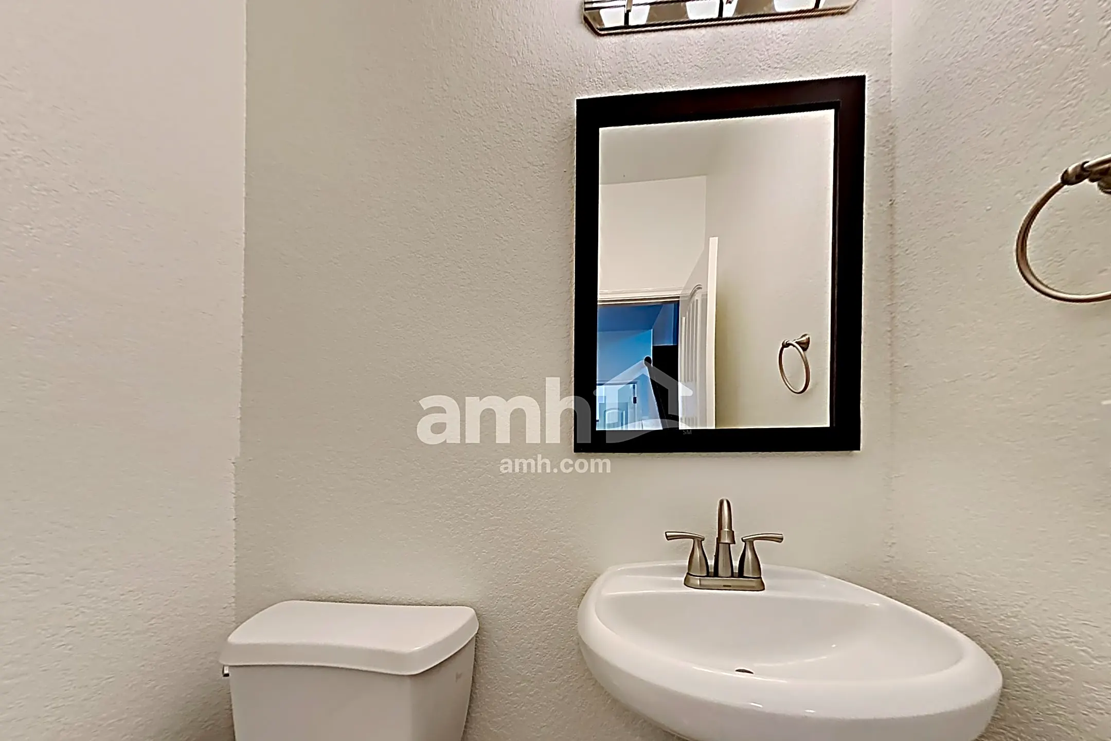 Bathroom - 134 Magnolia Grove Lane - Conroe, TX