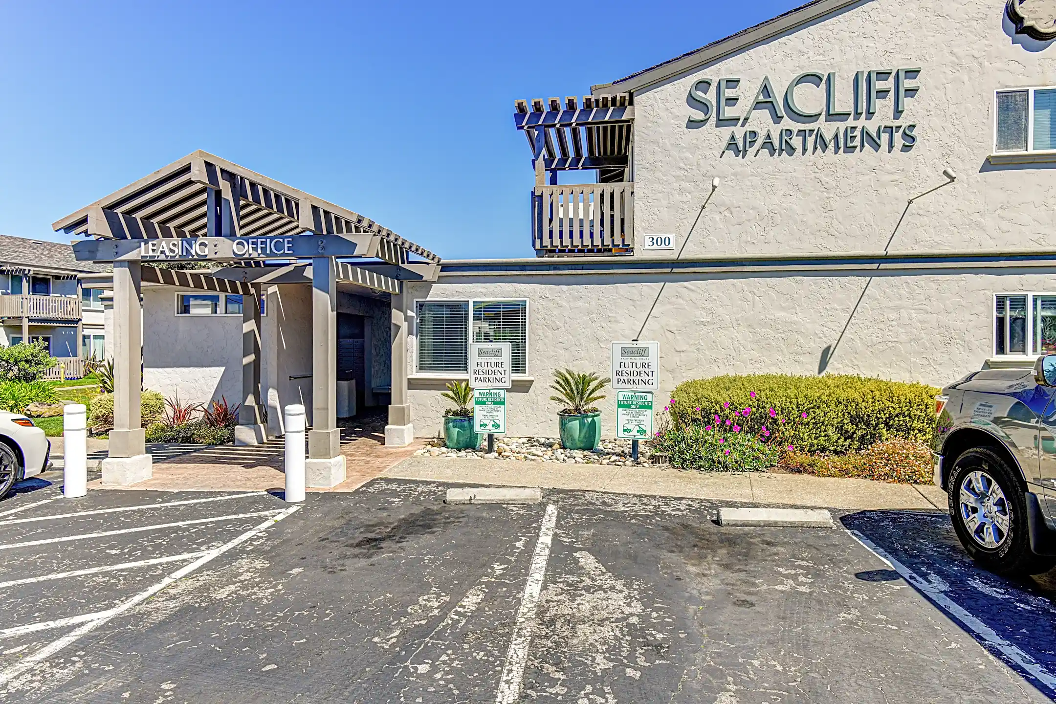 Seacliff Apartments Pacifica, CA 94044