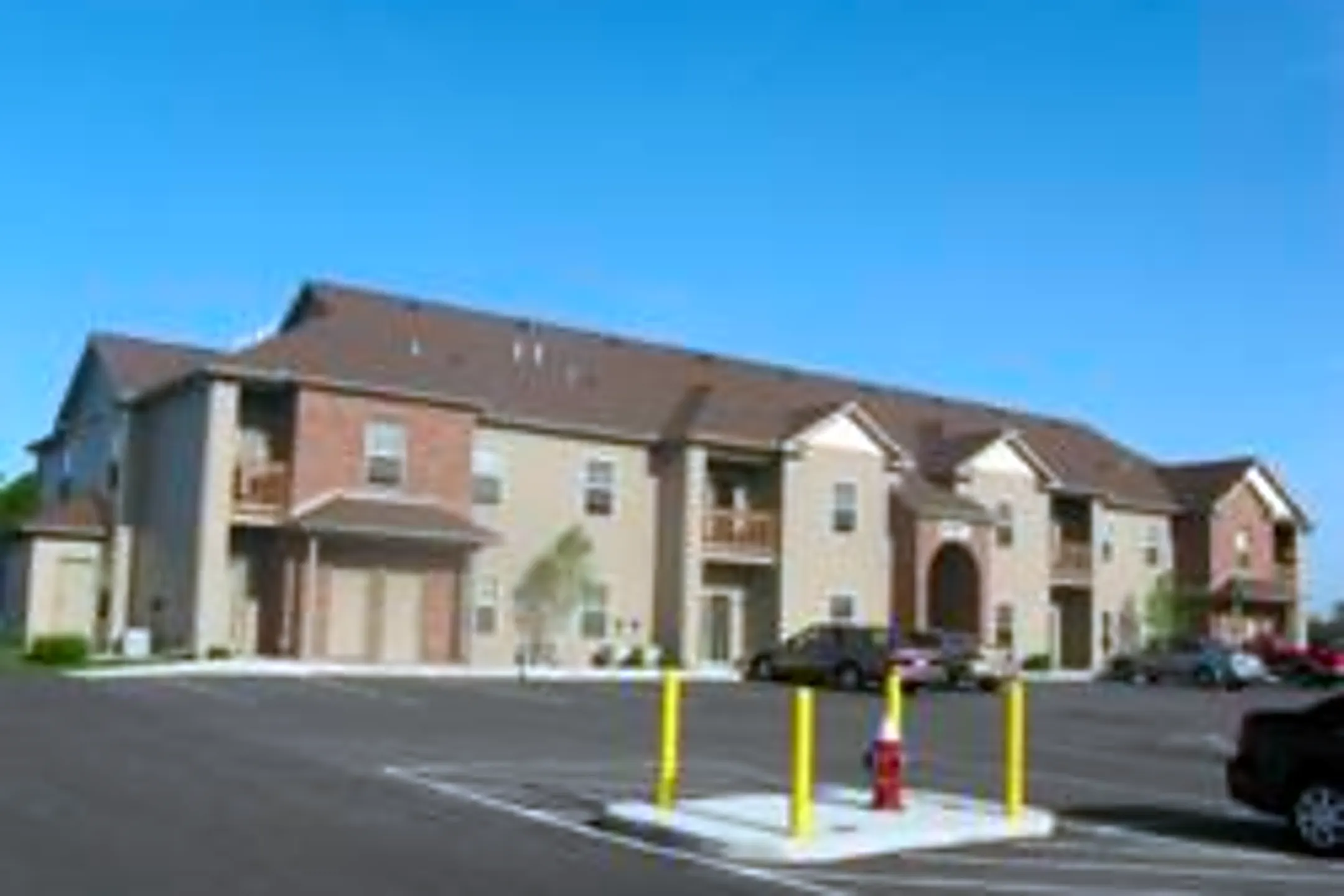 Andover Court Apartments 6507 Field Ave Whitehouse, OH Apartments