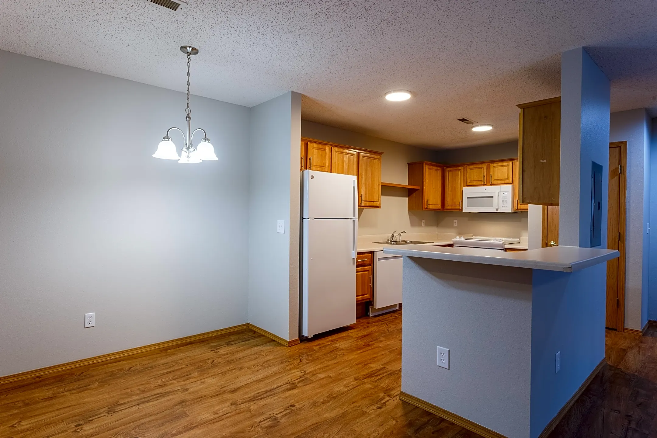 Campbell Flats Apartments Springfield, MO 65810