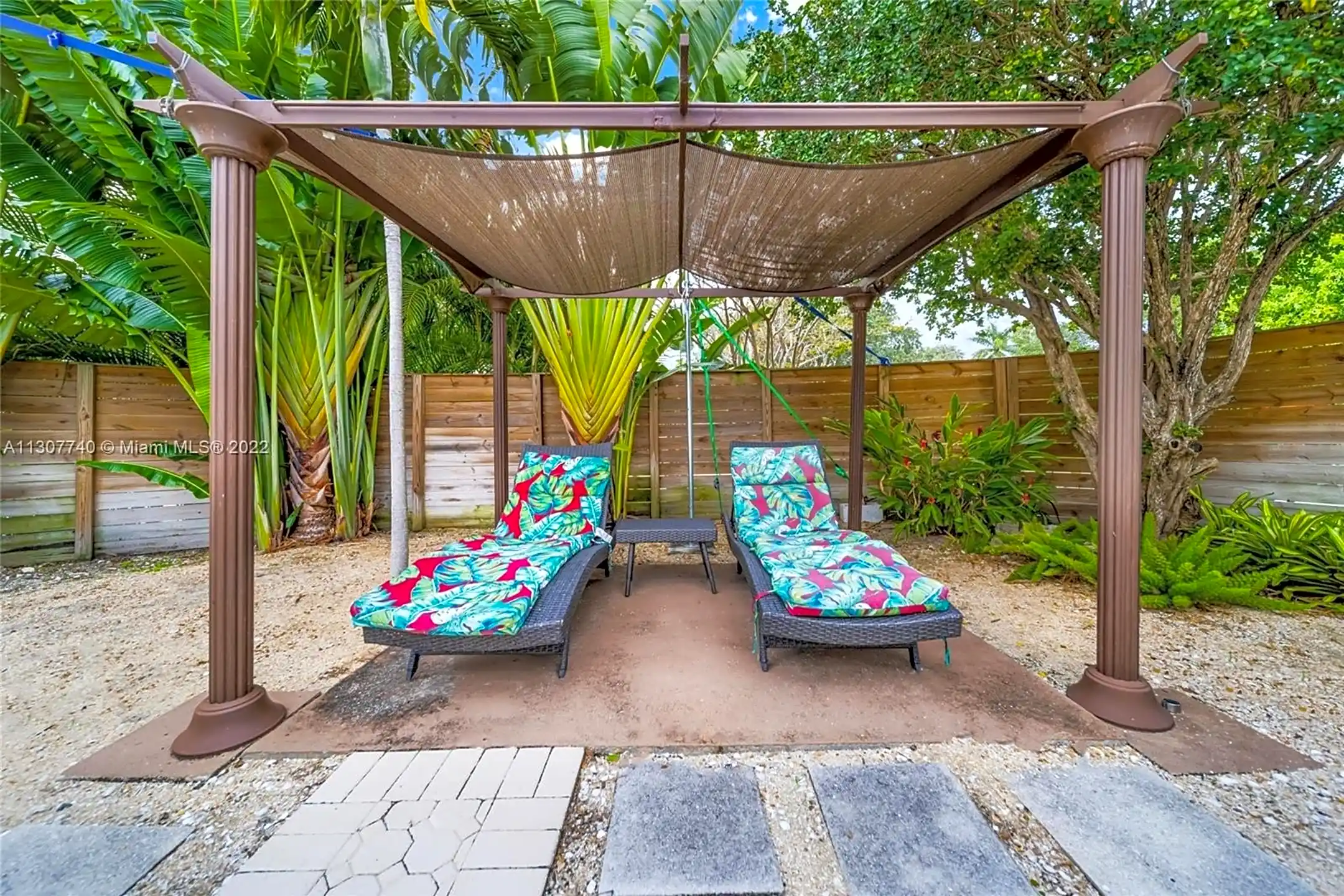 Patio / Deck - 3320 NE 18th Terrace - Oakland Park, FL