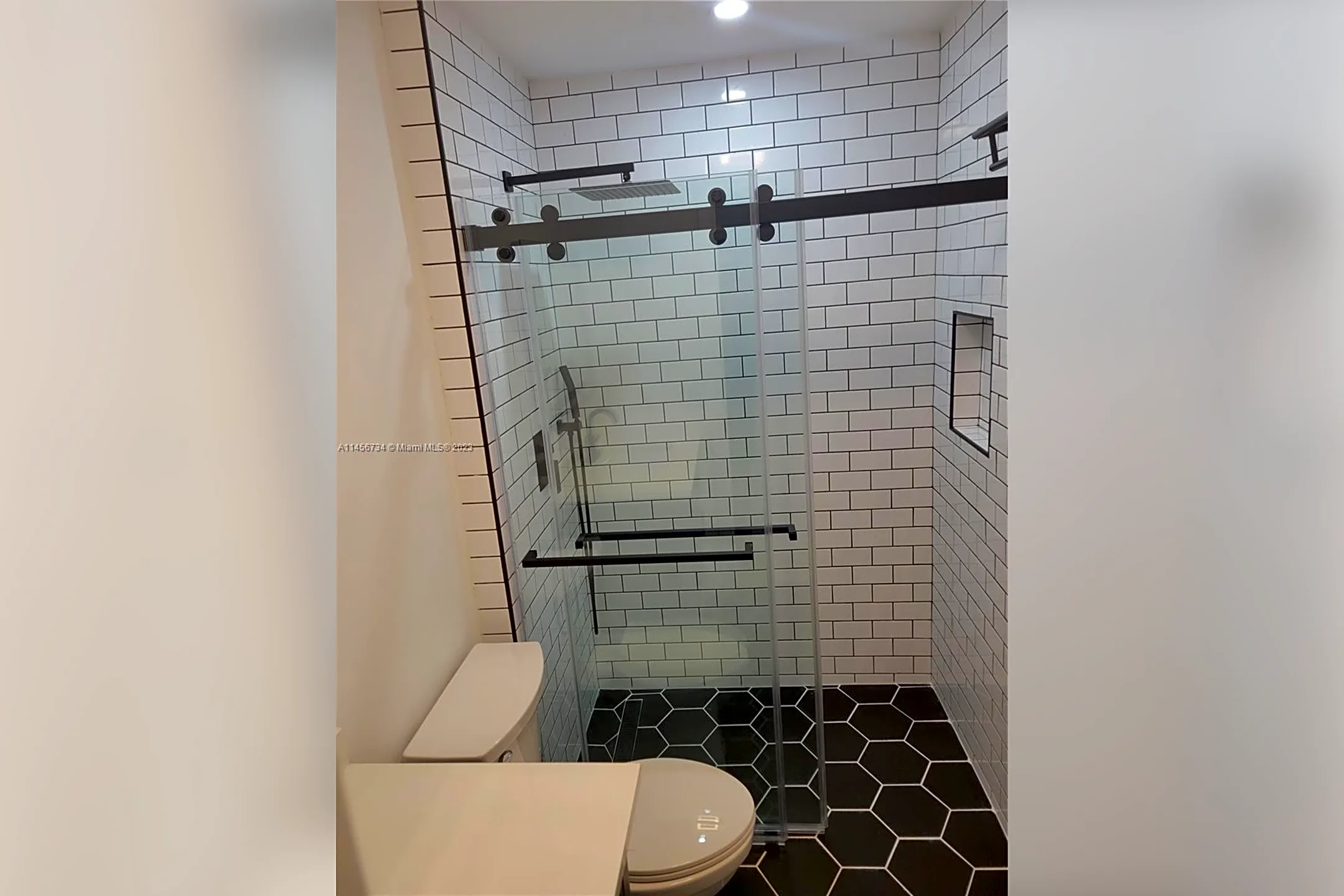 Bathroom - 1000 NW N River Dr #115 - Miami, FL