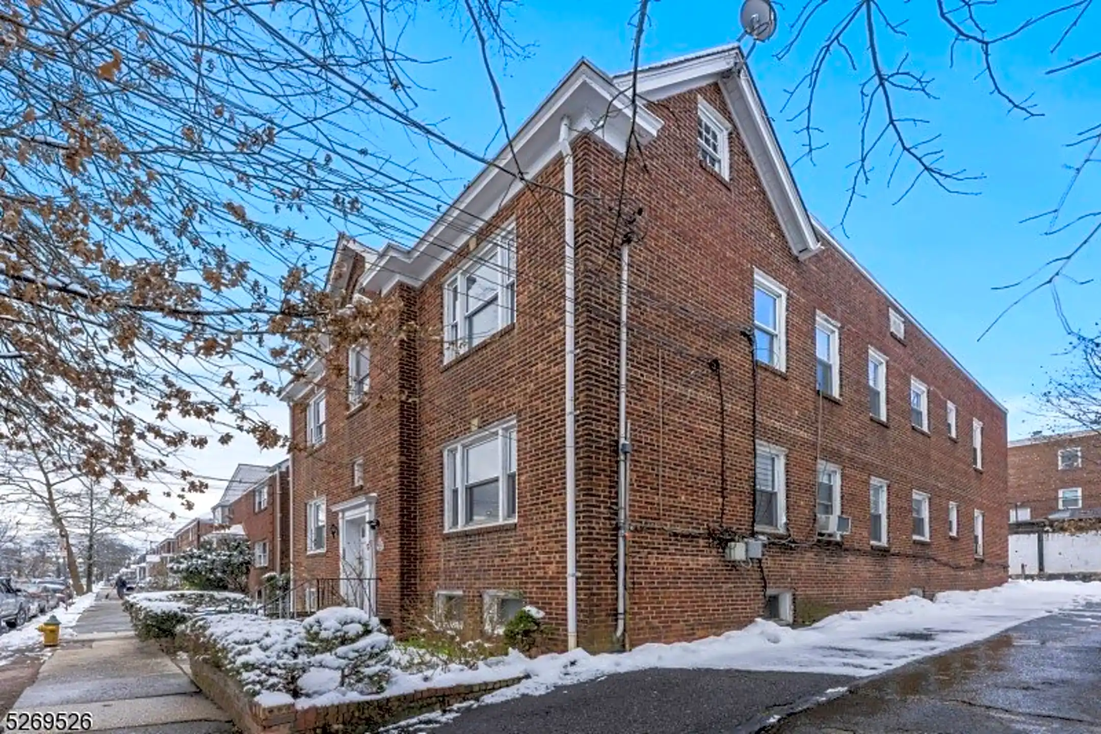 121 Midland Pl 4 Houses Newark, NJ 07106