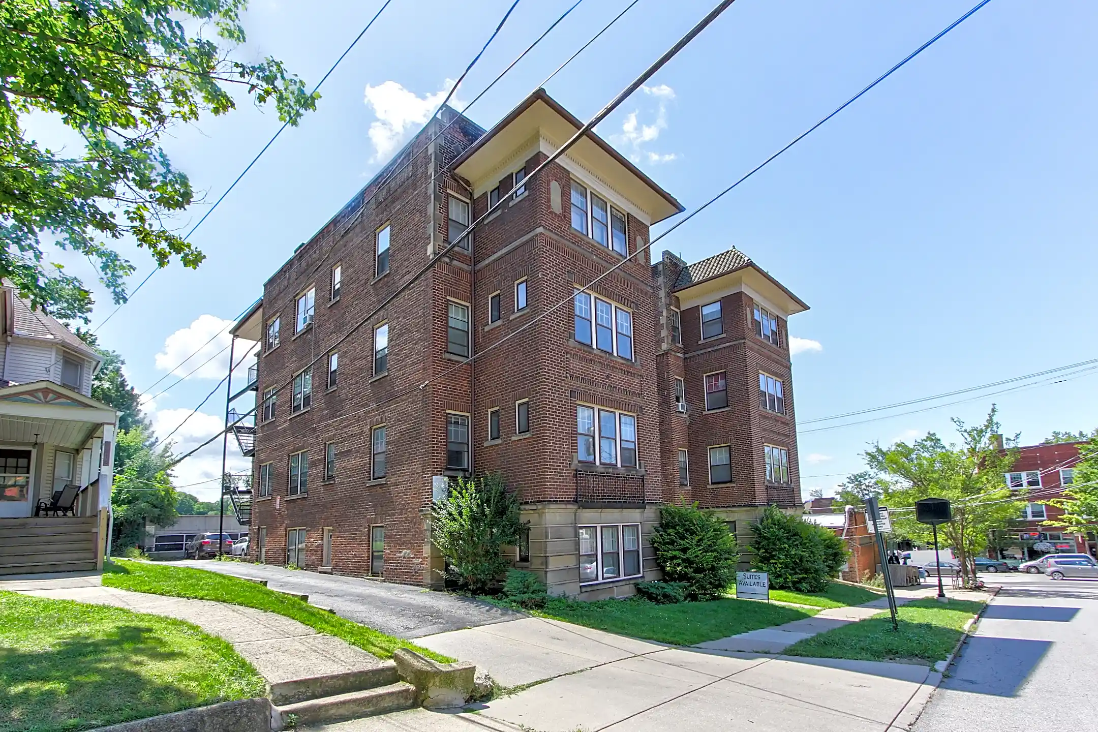 2814 Hampshire Rd Cleveland Heights, OH 44118