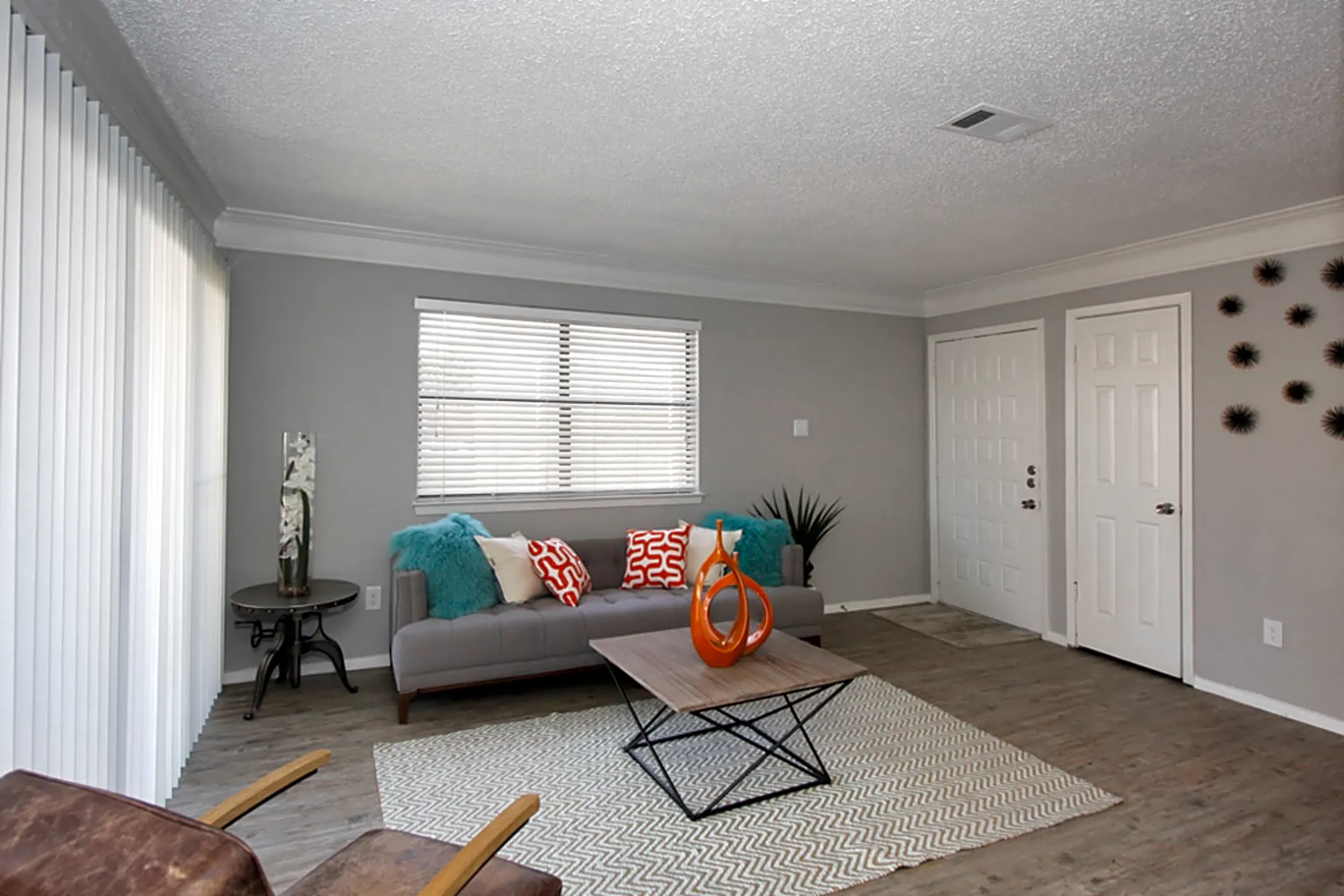 Lake Creek Apartments Austin, TX 78750