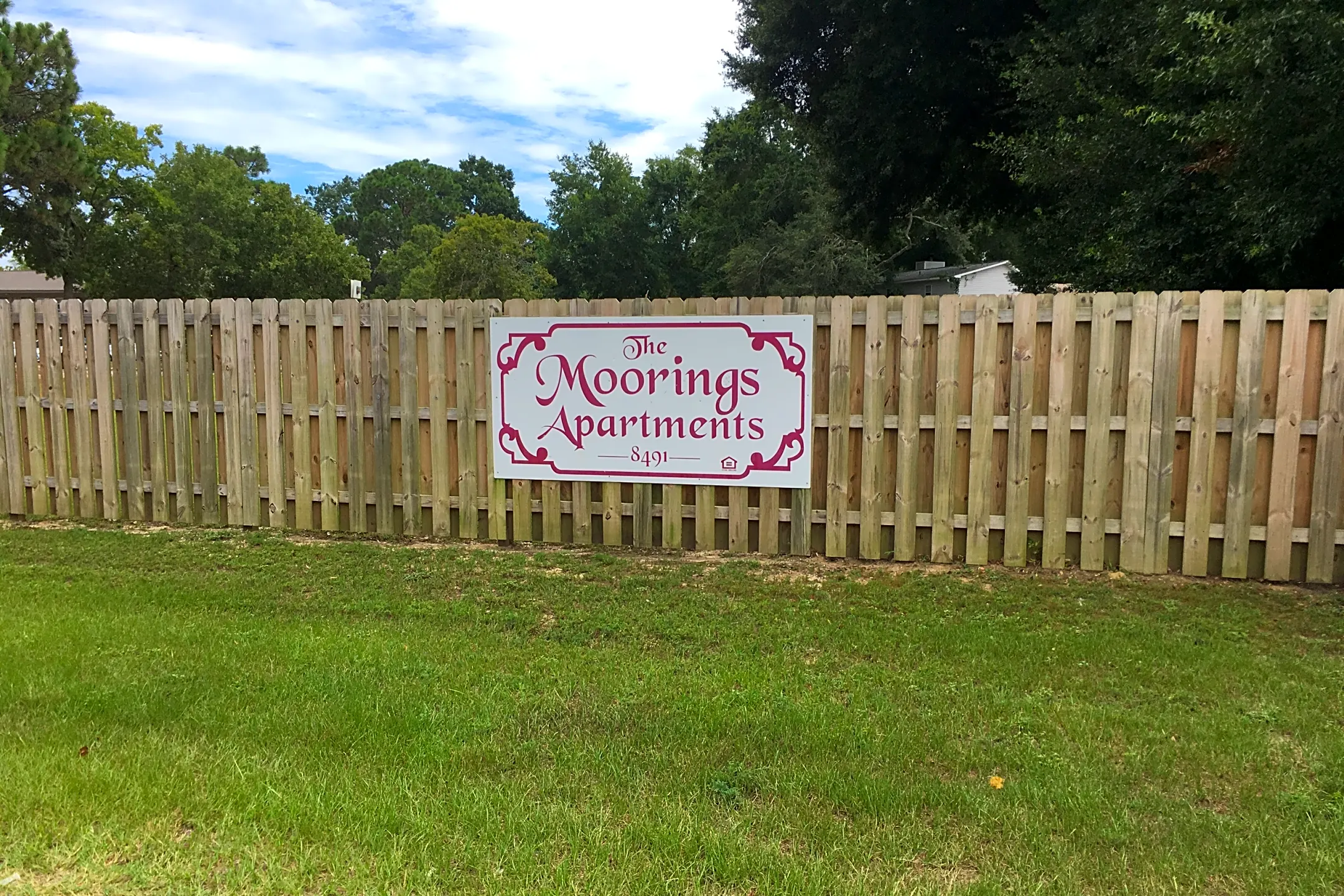 Moorings 8491 Old Spanish Trail Rd Pensacola FL Apartments For   Ed563b0d0949371db0e4483c6dea9535