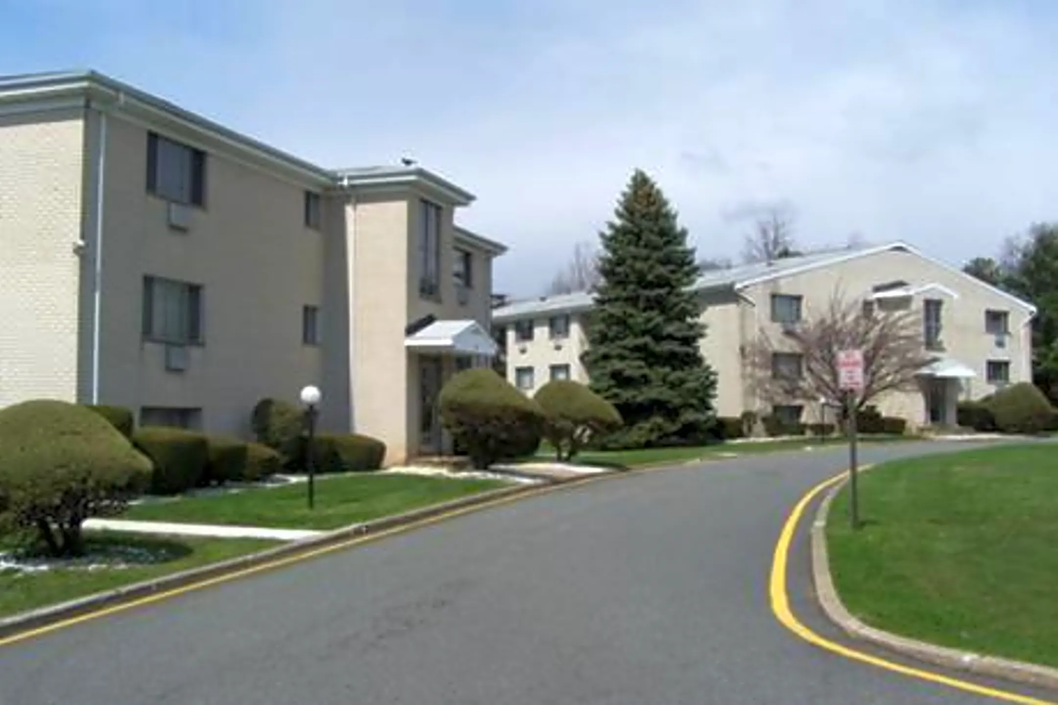 Baldwin Manor Apartments 200 Baldwin Rd Parsippany, NJ Apartments