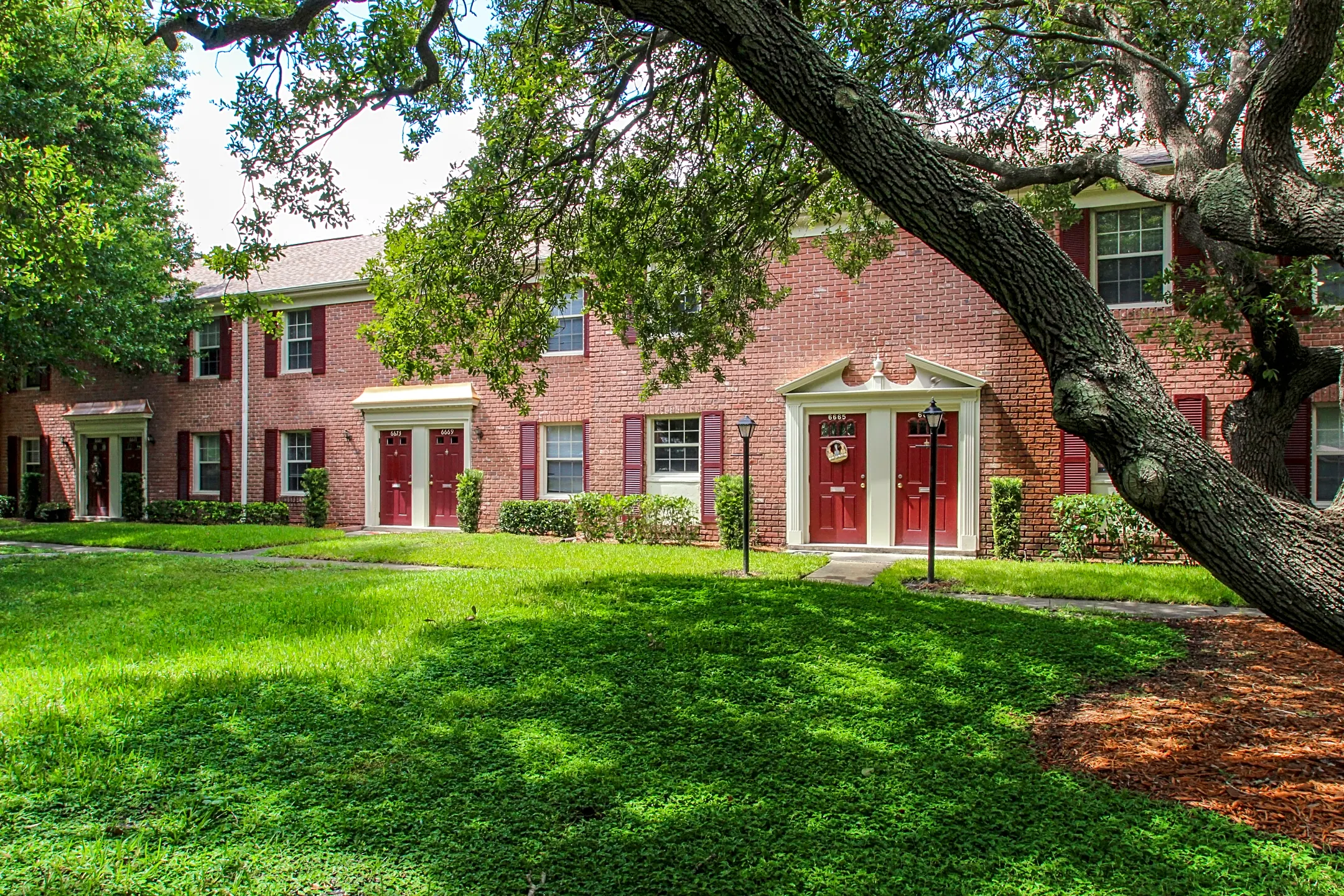 Carlton Arms Apartments St Petersburg Florida